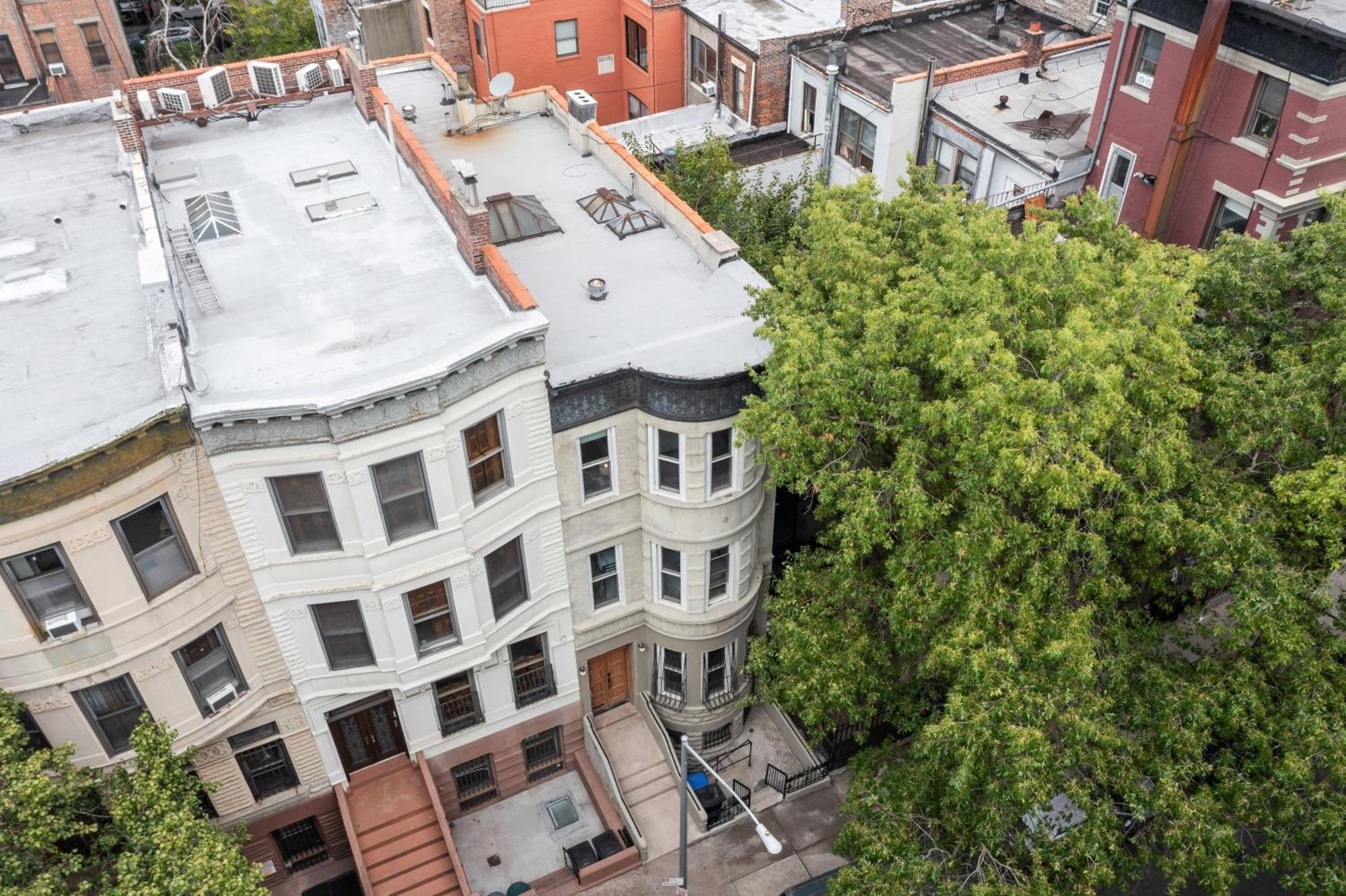 Appartement Prime Location 2 Bdr Loft With Patio, Steps To Subway At 