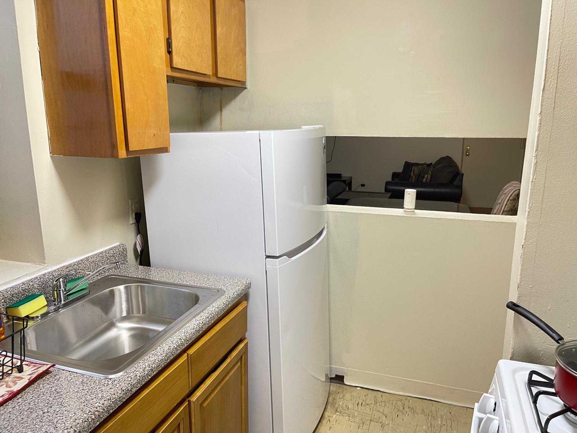 One Bedroom By Month Next To Bronx Zoo Apartment *