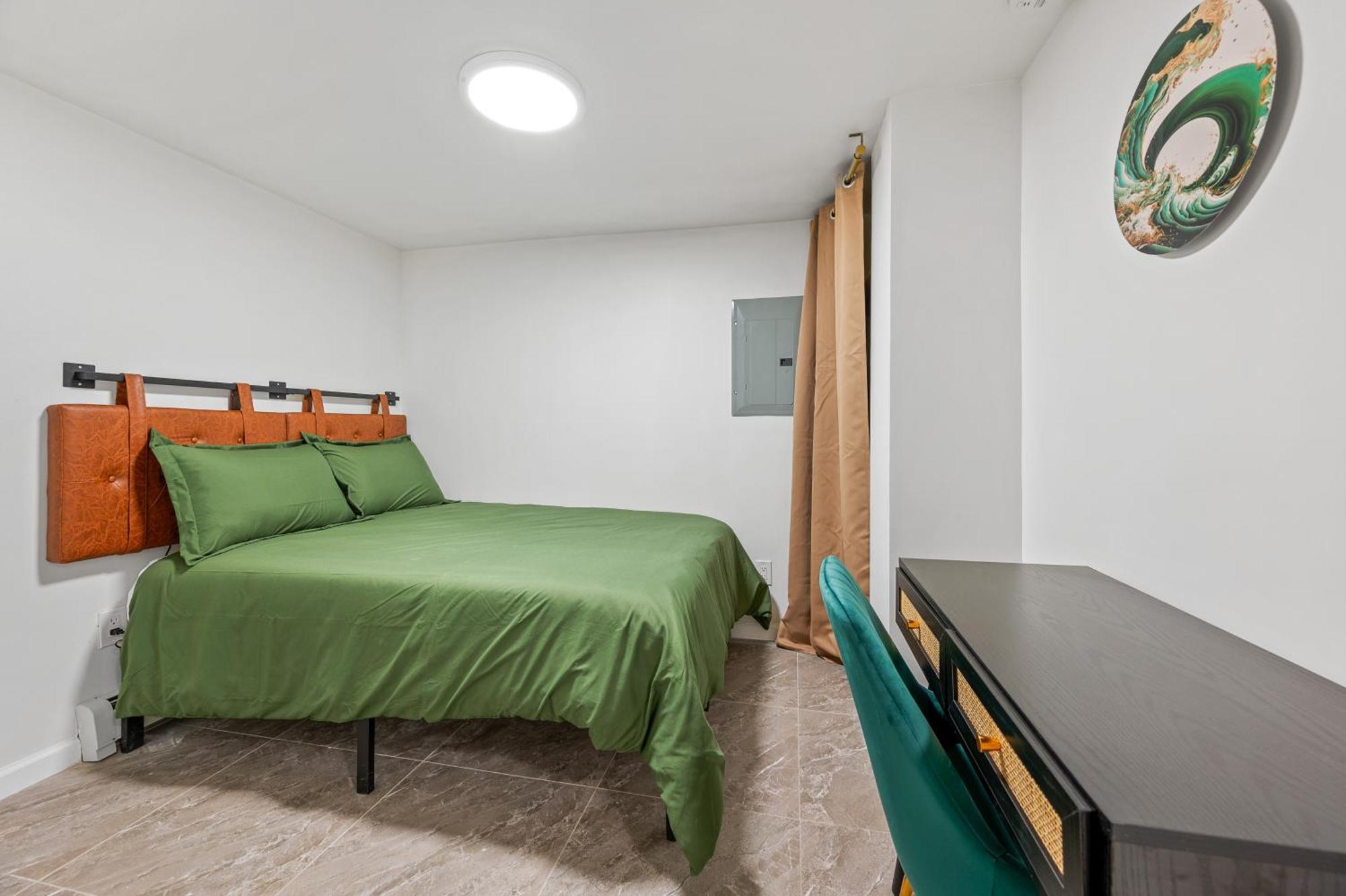 Hotel Upper East Side Luxury 3br 2b 1700 Square Feet