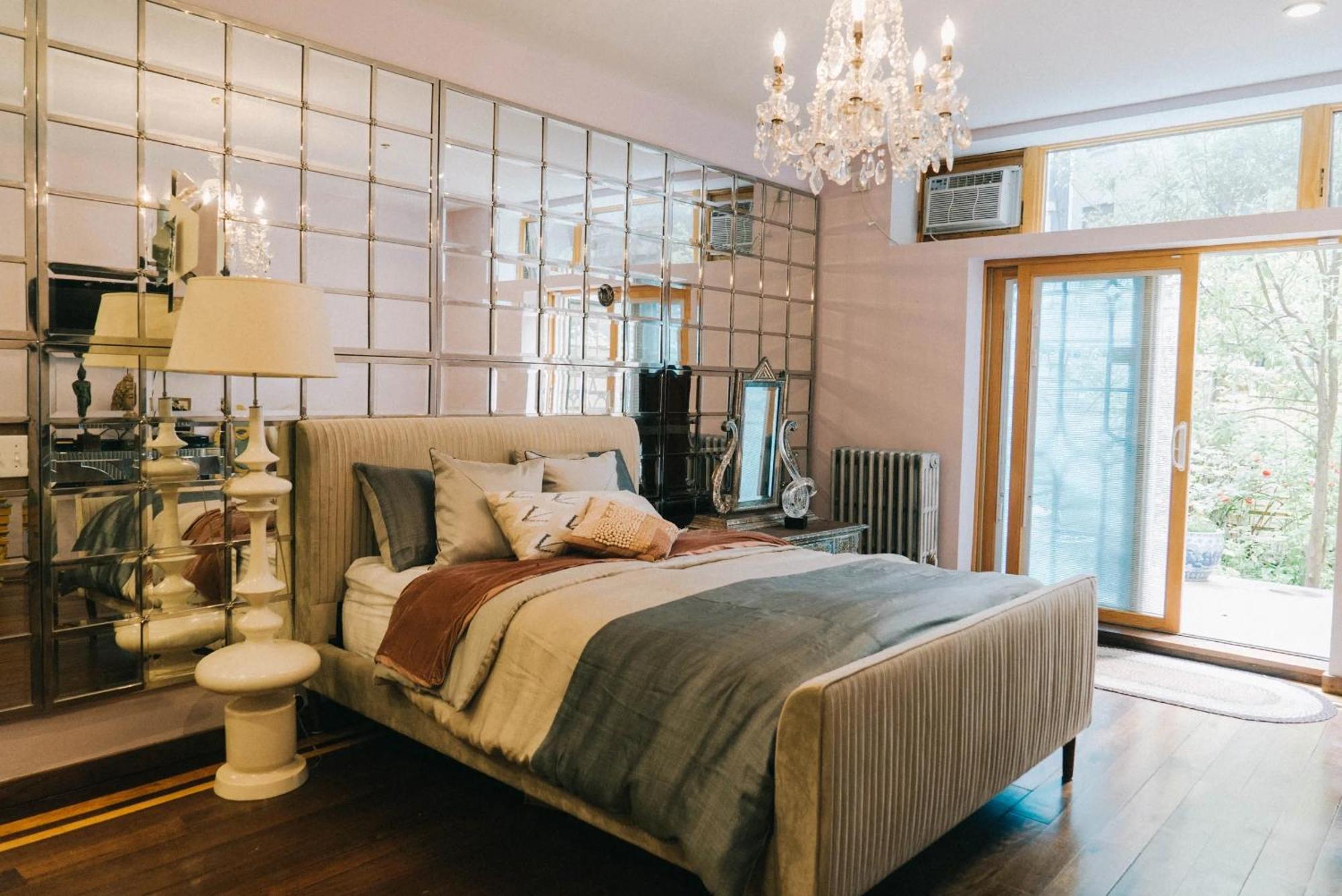 Northern Lights Mansion 4* New York