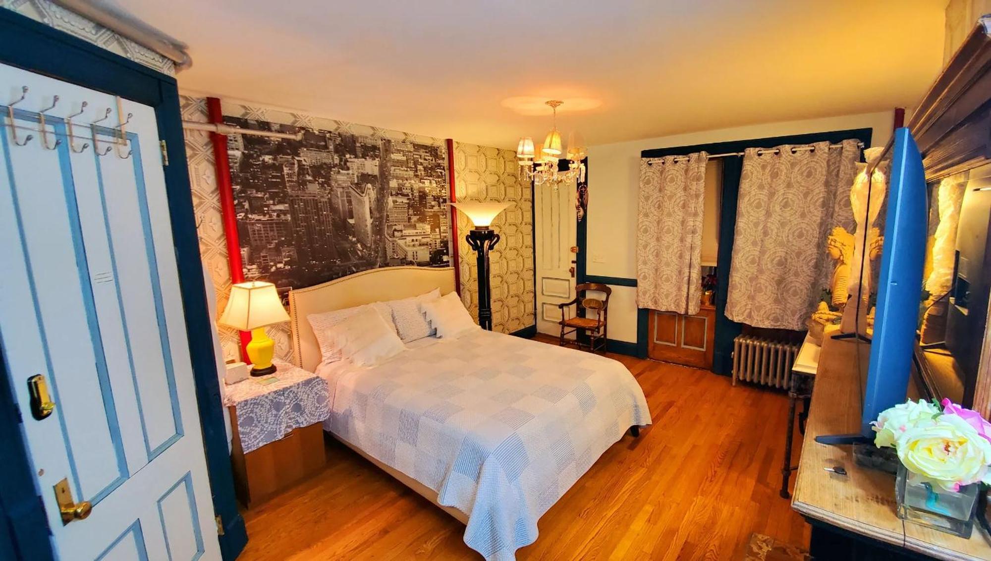 Northern Lights Mansion 4*