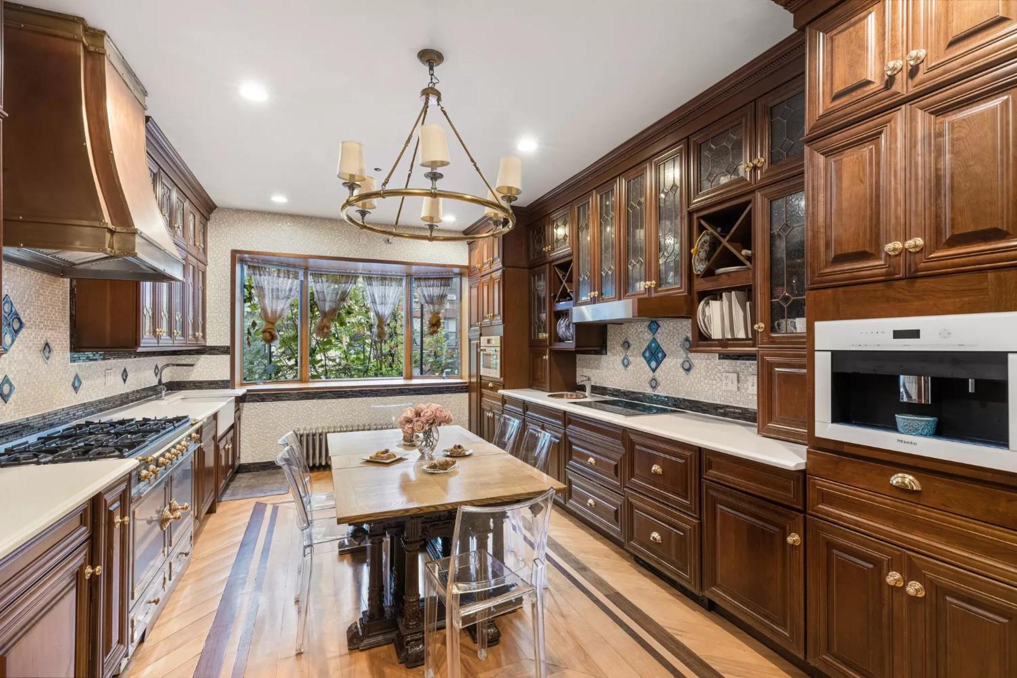 Bed & Breakfast Northern Lights Mansion 4*