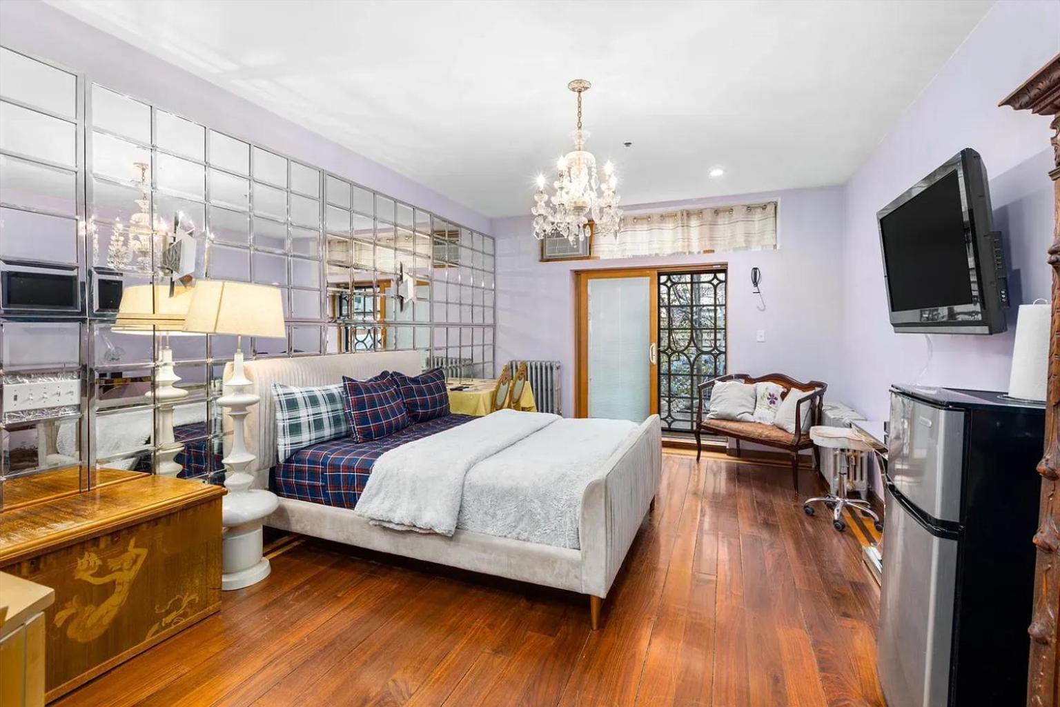 Northern Lights Mansion Bed & Breakfast