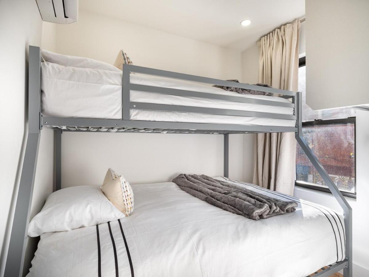 Three-bedroom In Prime Williamsburg Apartment