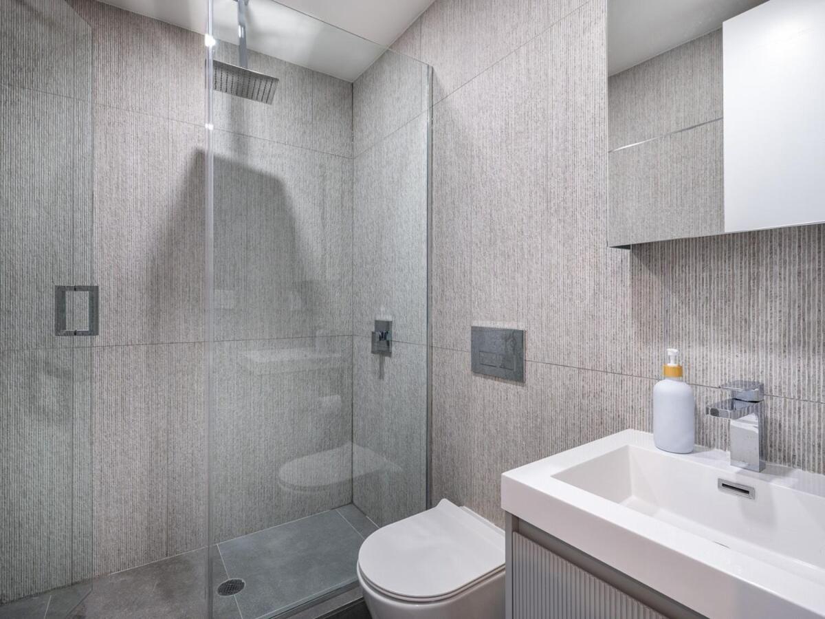 Three-bedroom In Prime Williamsburg