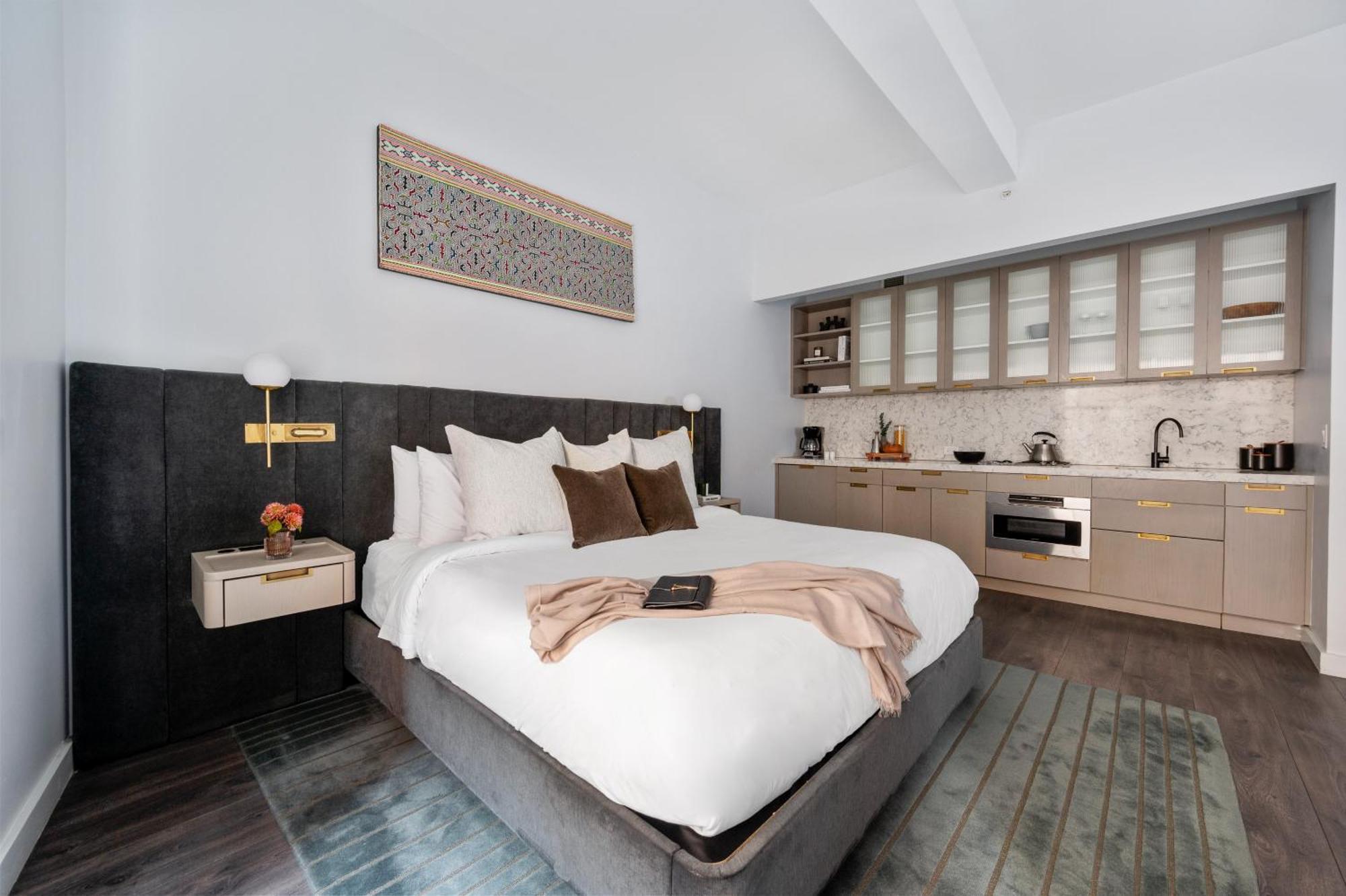 Aparthotel 17john 4*