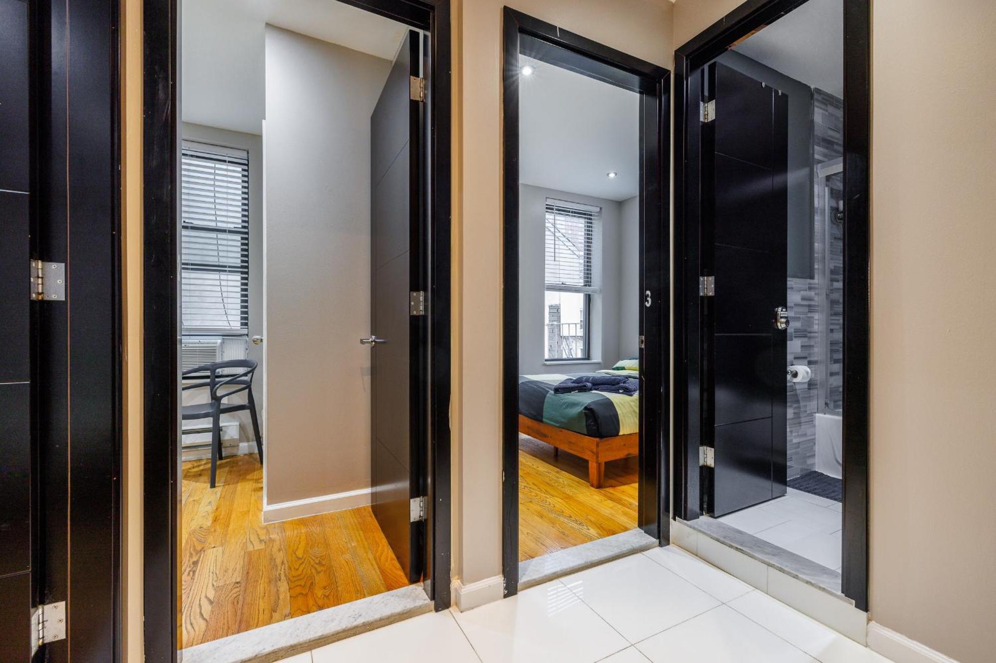 Park Side Living, Style -5 New York