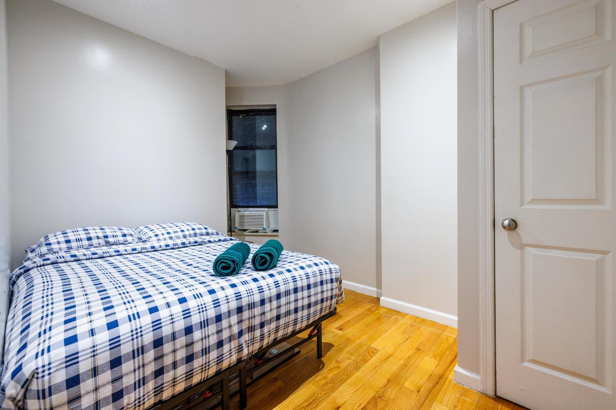 Park Side Living, Style * New York