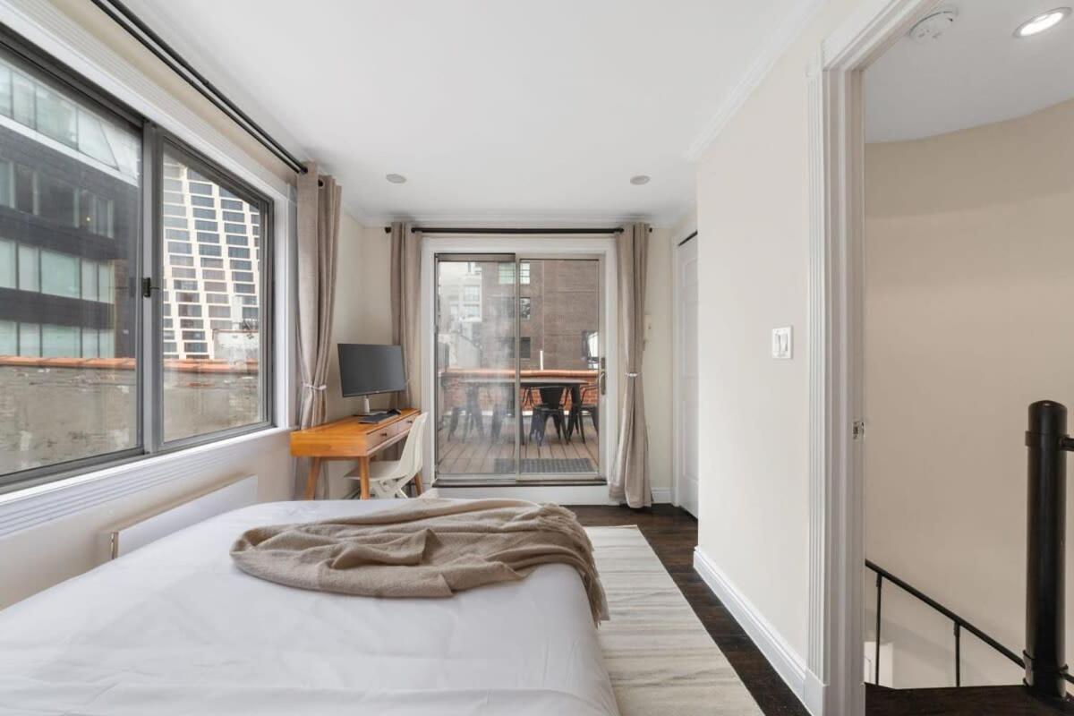 Chelsea Vista Ii By Rove Travel 2br Ph With Rooftop Apartment