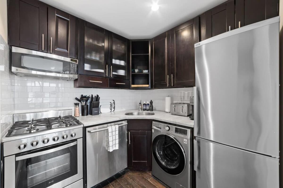 Chelsea Vista Ii By Rove Travel 2br Ph With Rooftop New York