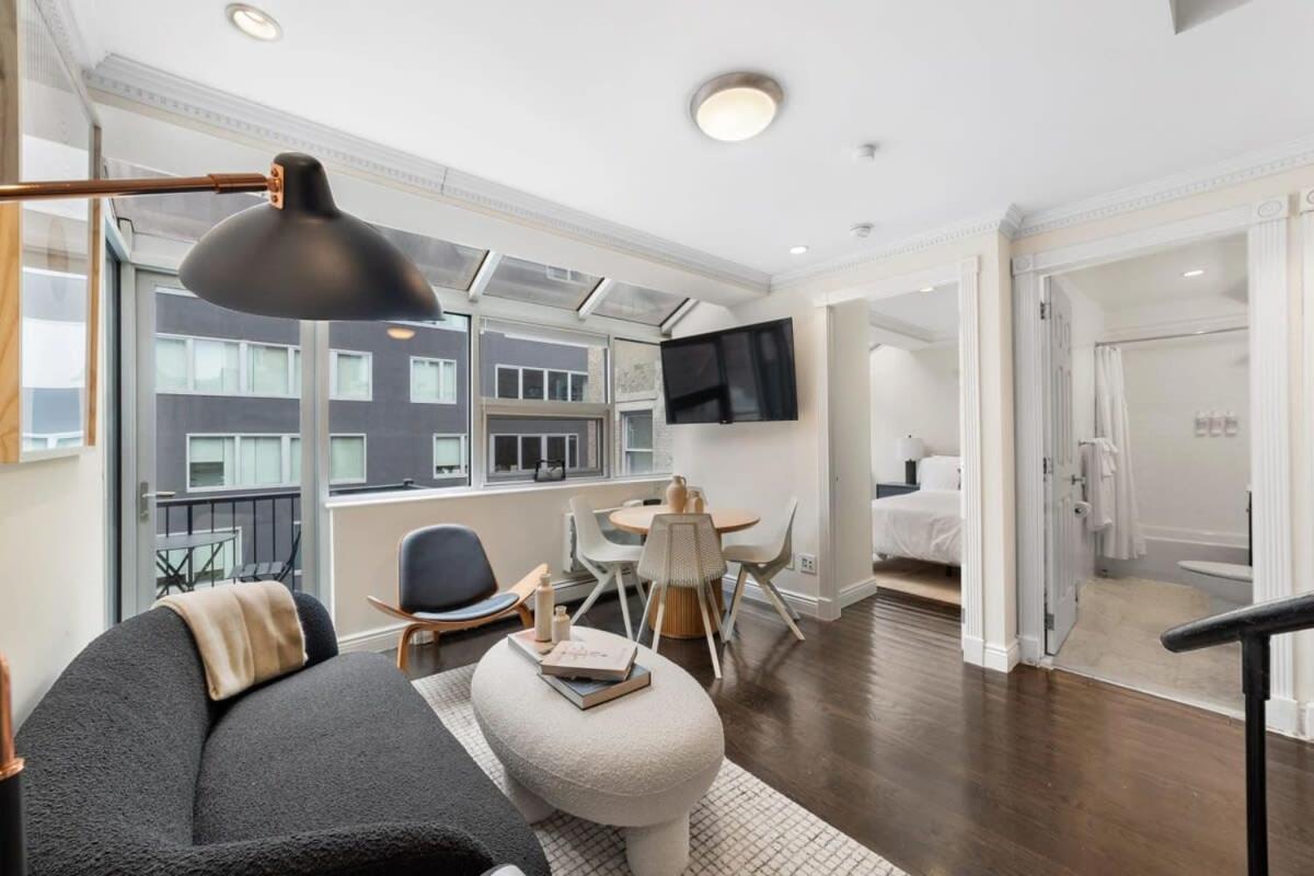 Chelsea Vista Ii By Rove Travel 2br Ph With Rooftop * New York