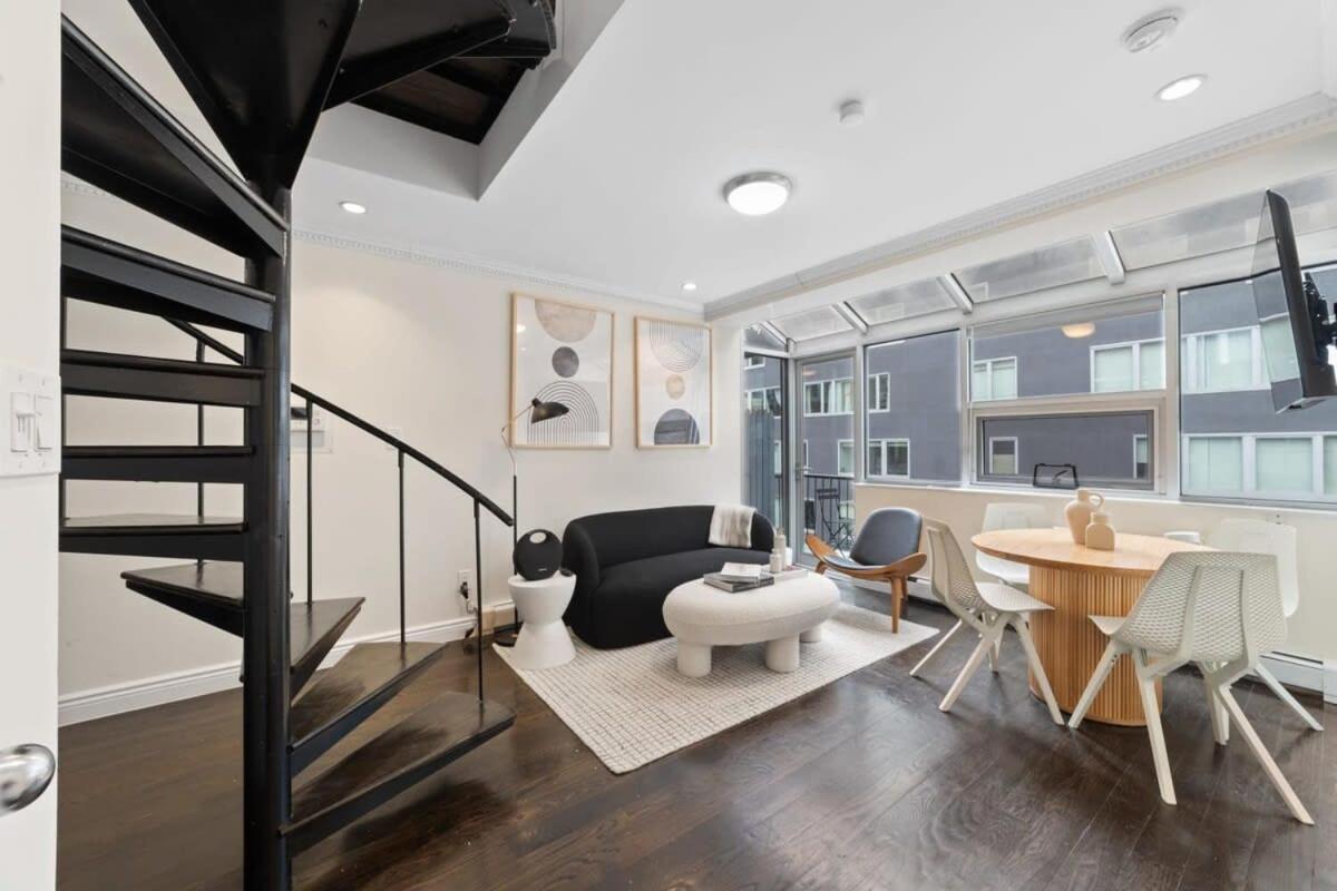 Chelsea Vista Ii By Rove Travel 2br Ph With Rooftop Apartment *