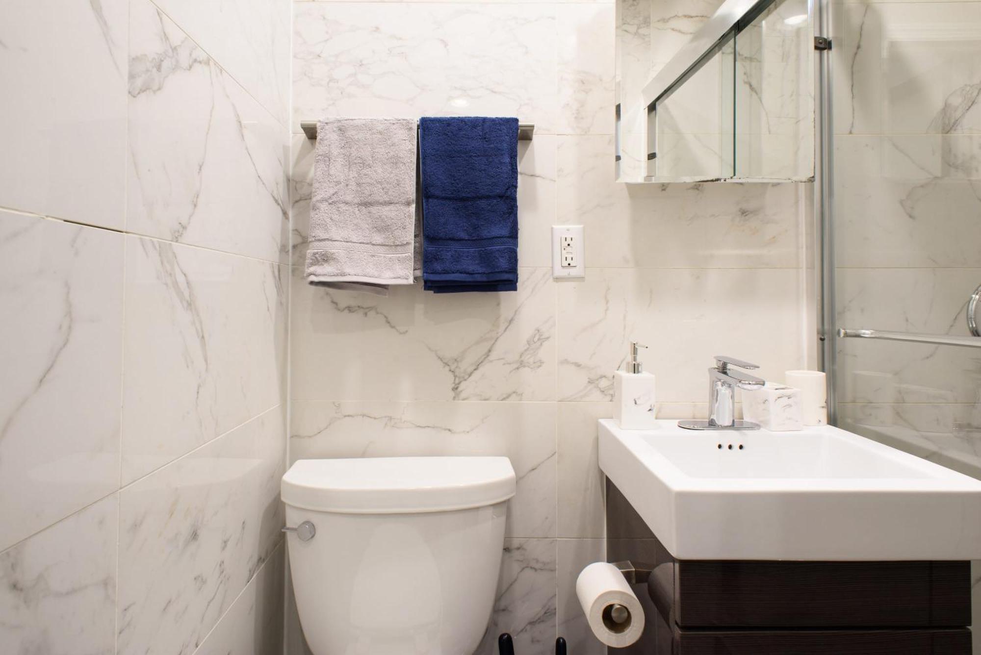 Appartement 69-2b Prime Lower East Brand New 1br