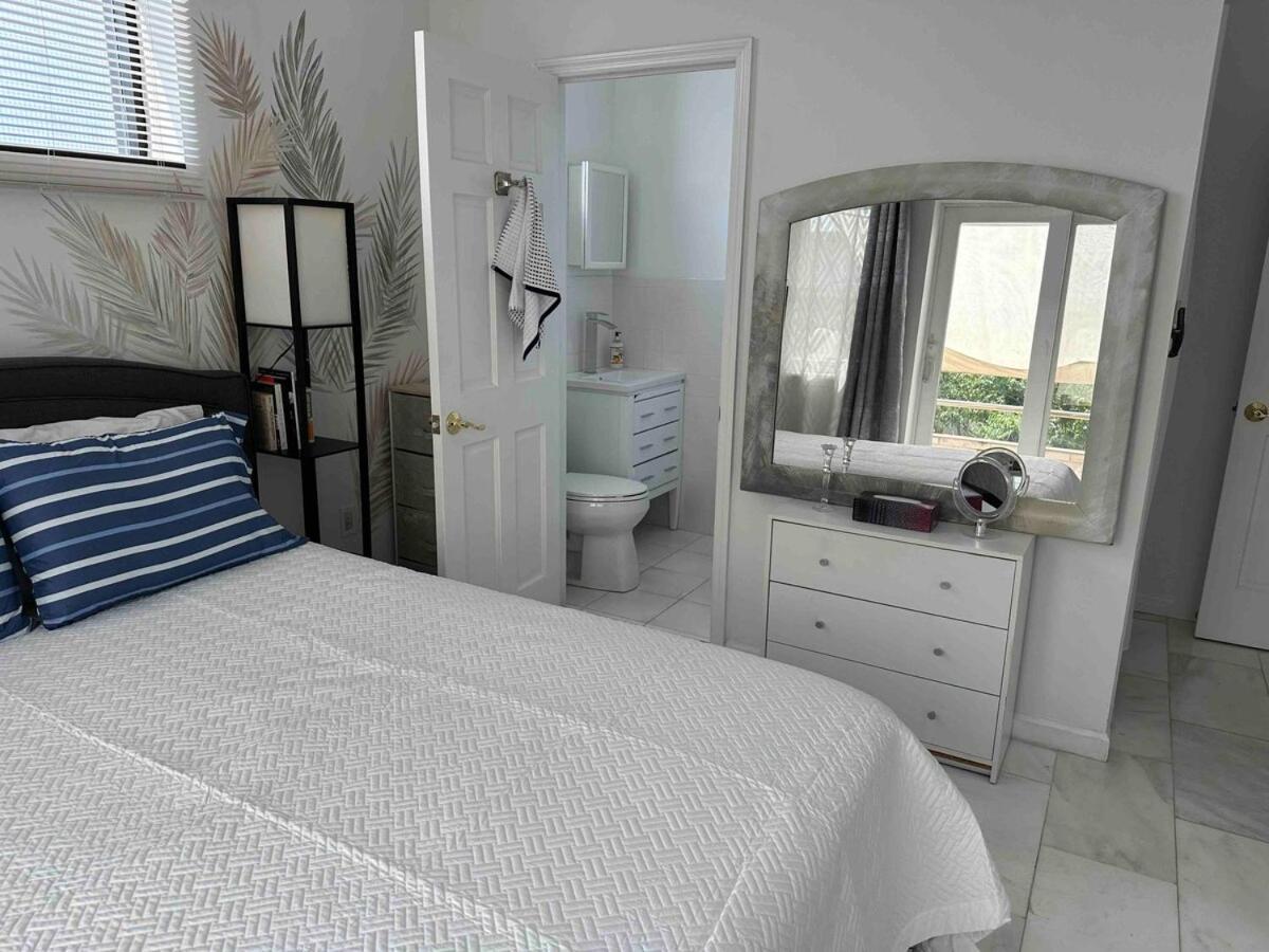 Skyline Penthouse Apartment *