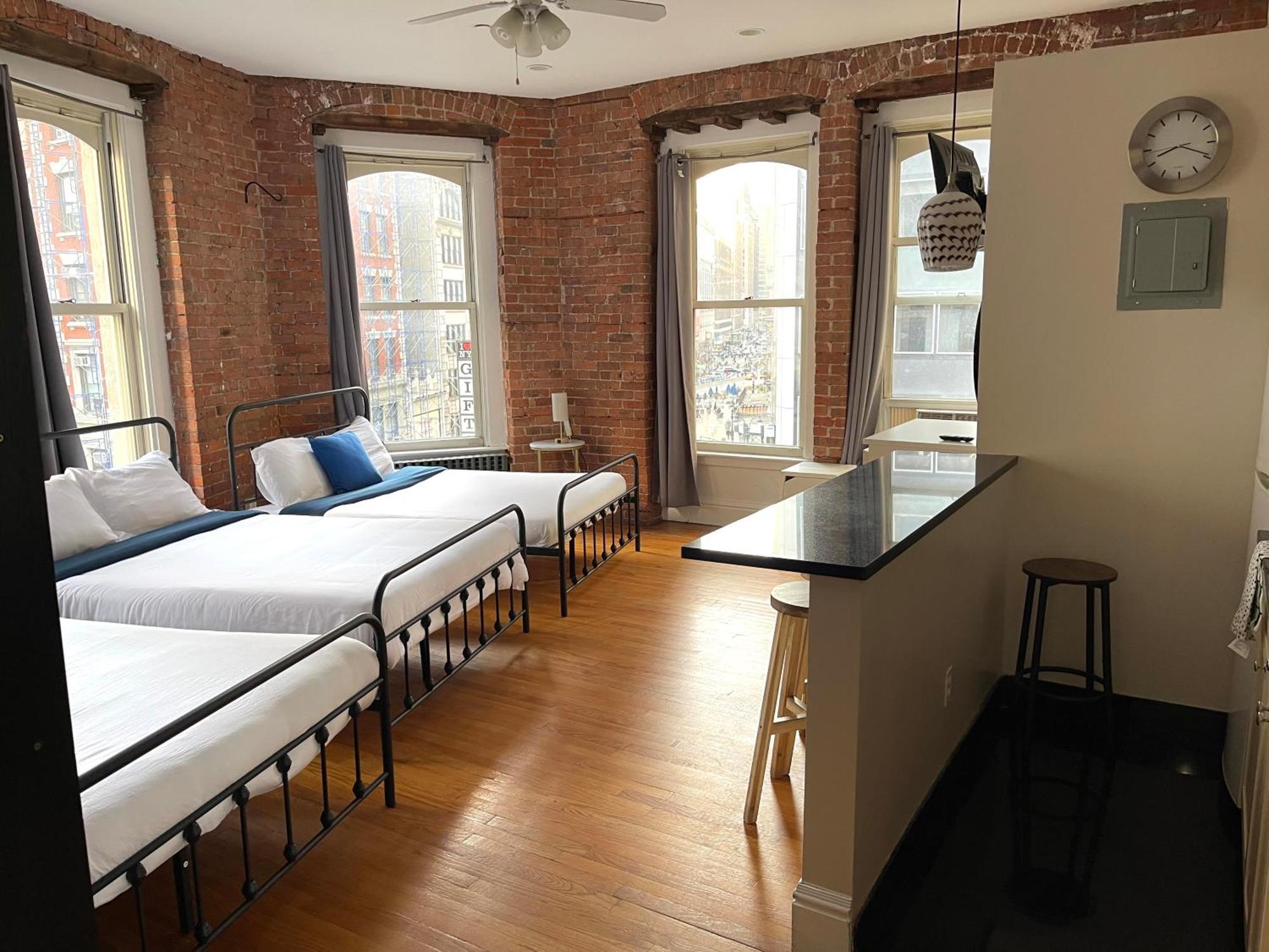 Nest Loft Herald Square Appartement *