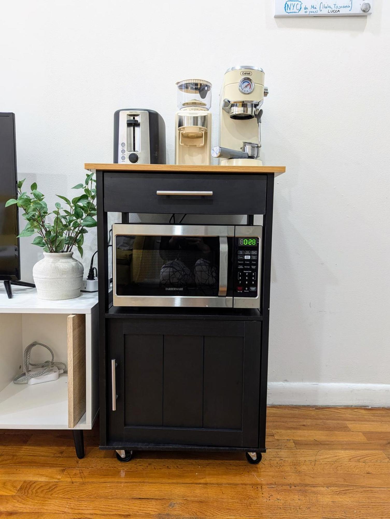 Chic One Bedroom Retreat In Downtown Manhattan *