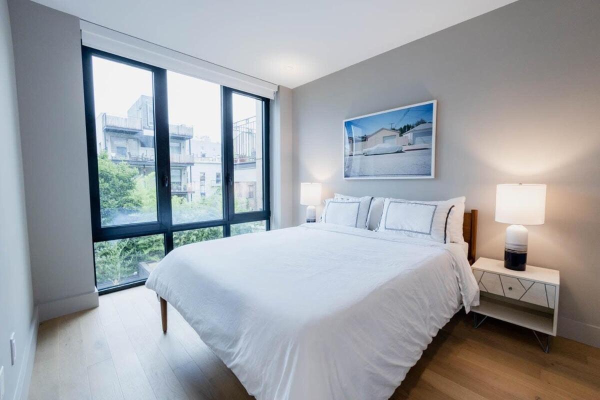 Holiday home 149bk-301 New Construction 1br Prime Bk Wd
