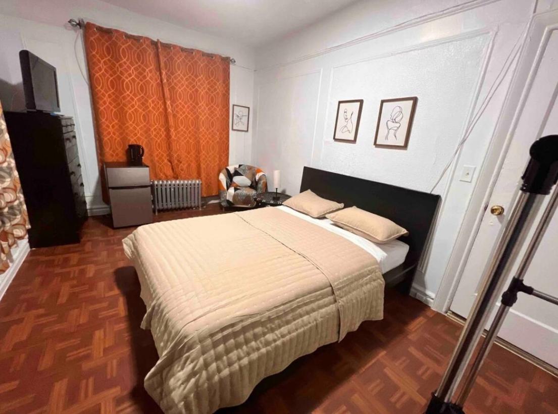 Homestay Large And Spacious Facing A Beautiful Park Minutes Away From Manhattan
