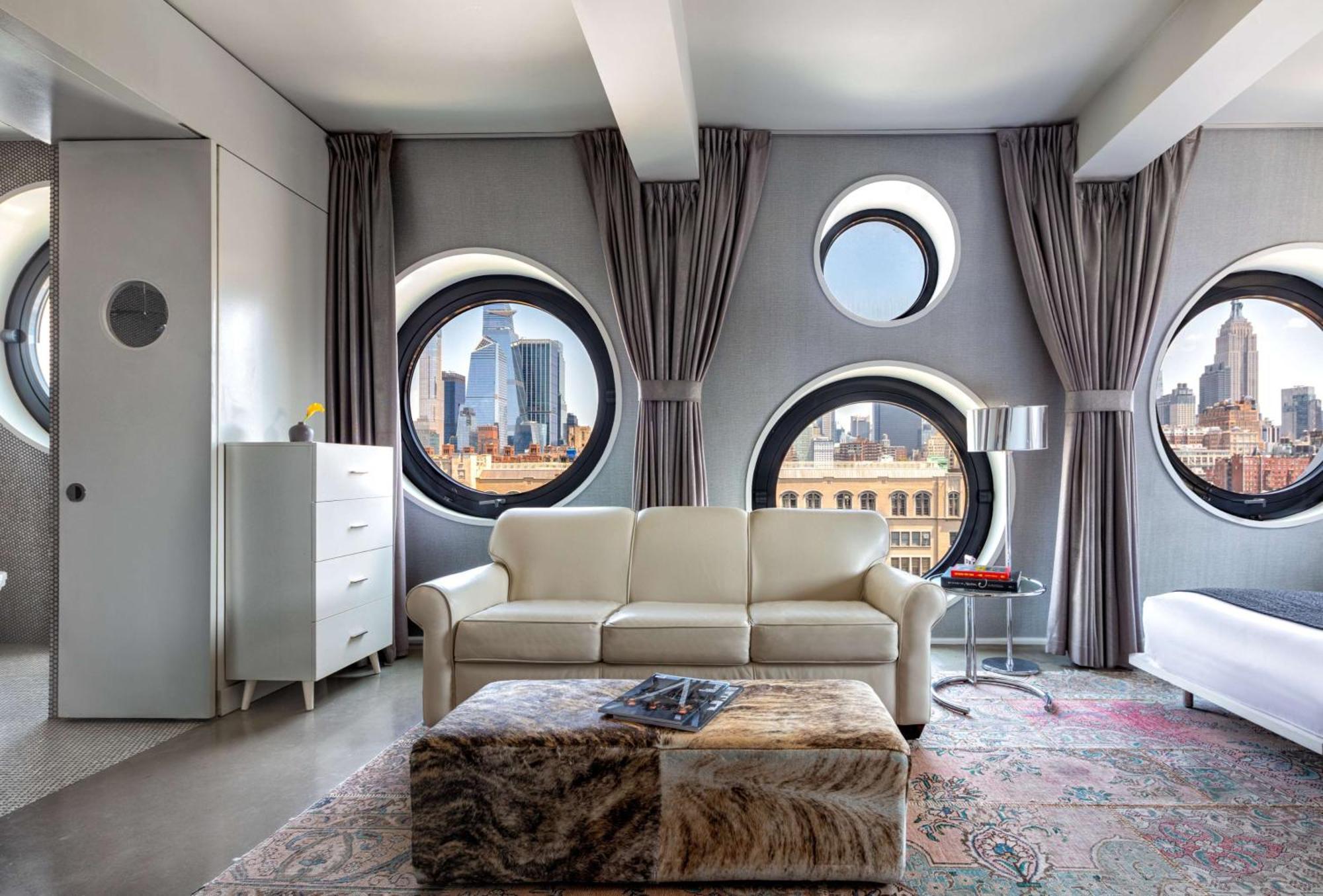 Dream Downtown, By Hyatt