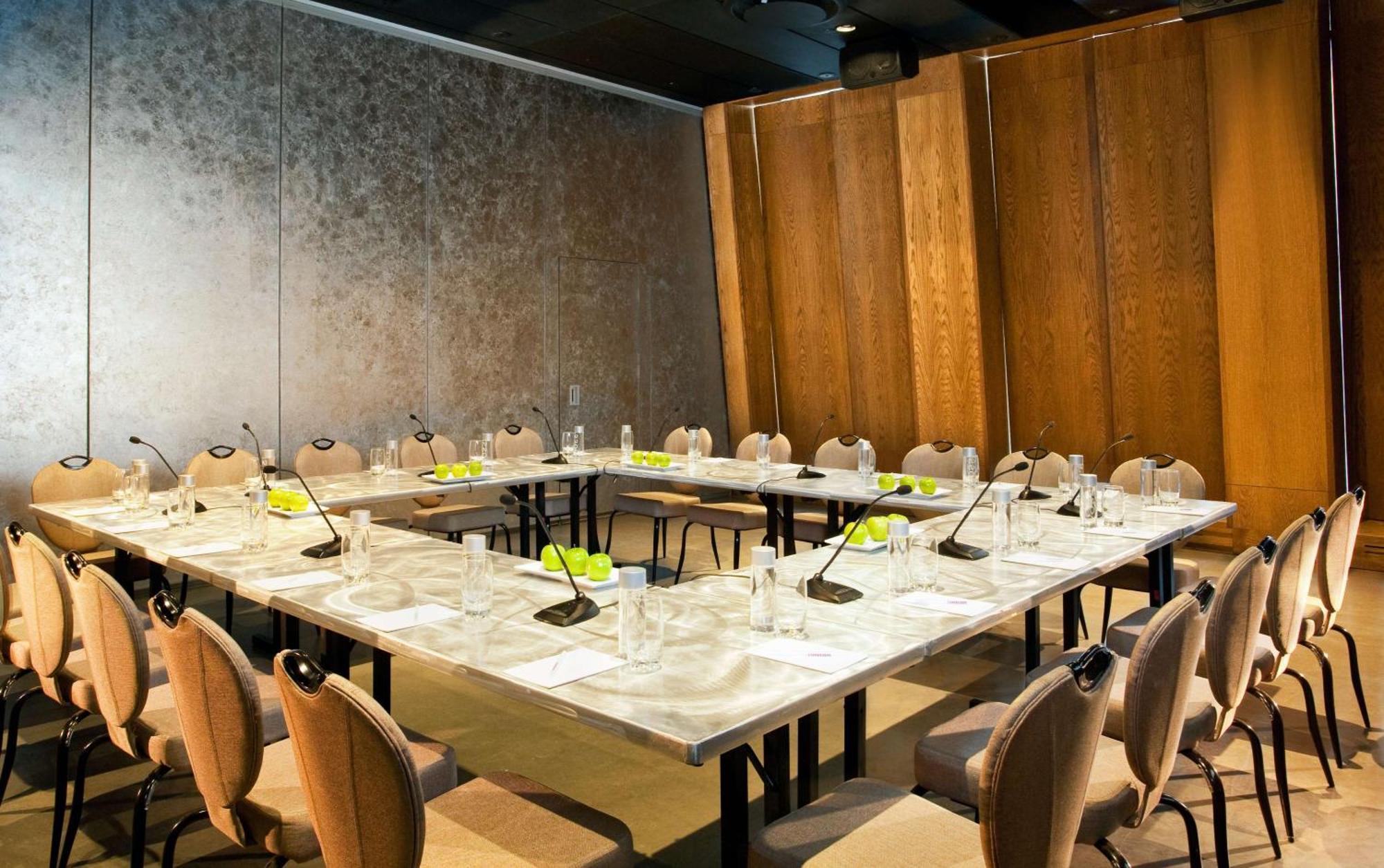 Dream Downtown, By Hyatt