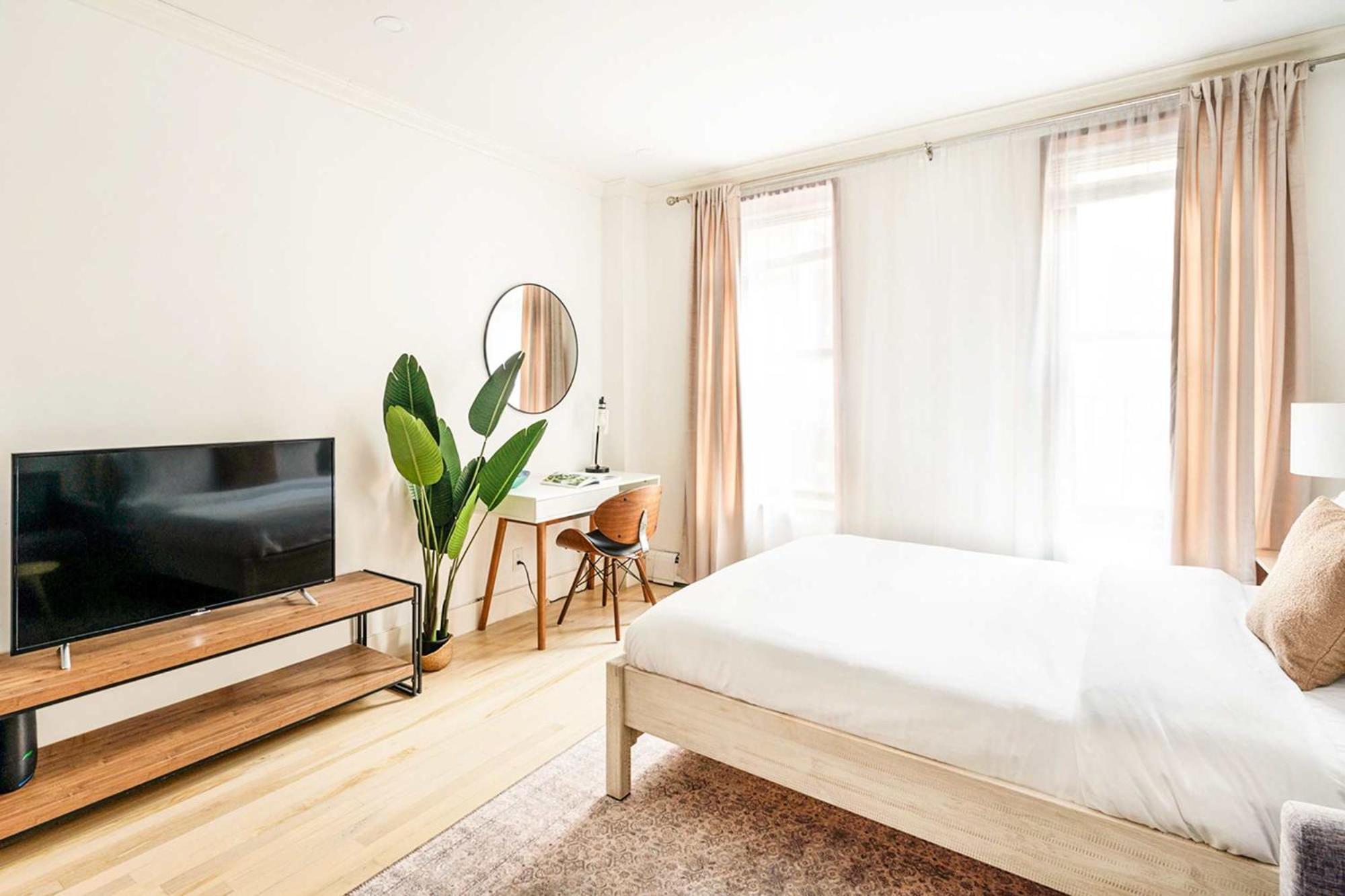 1597-2 Luxury Upper East Side W&d