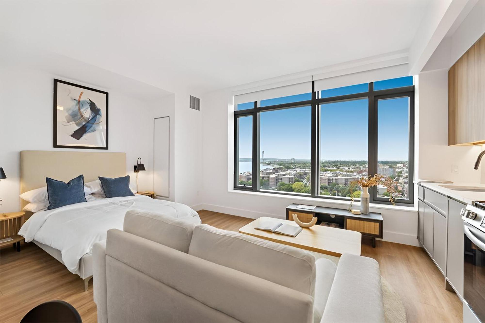 Posh With Luxe Amenities In Prime Location!