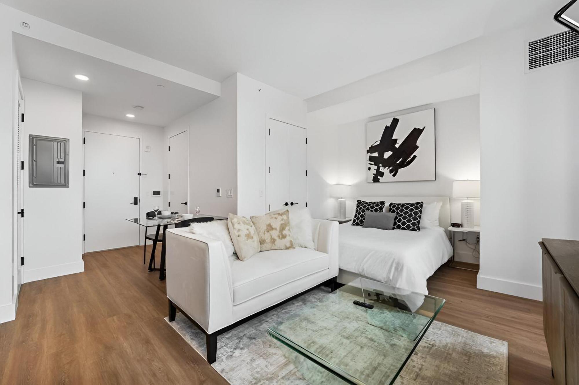 Elite Brooklyn Living With Premiere Amenities * New York