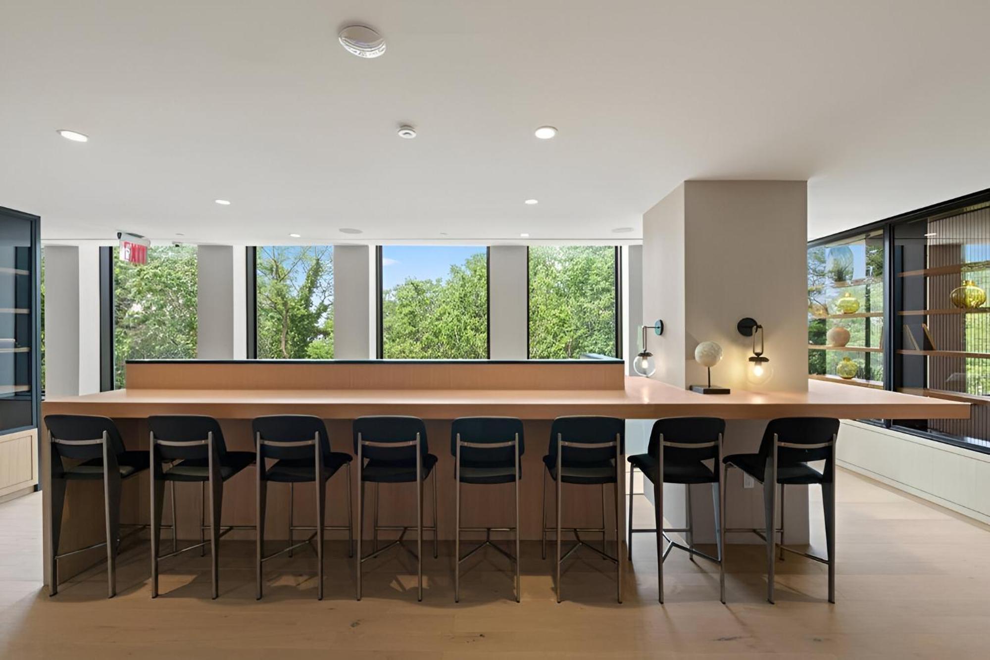 Apartment Brooklyn Serenity - Luxe Comfort With Amenities *