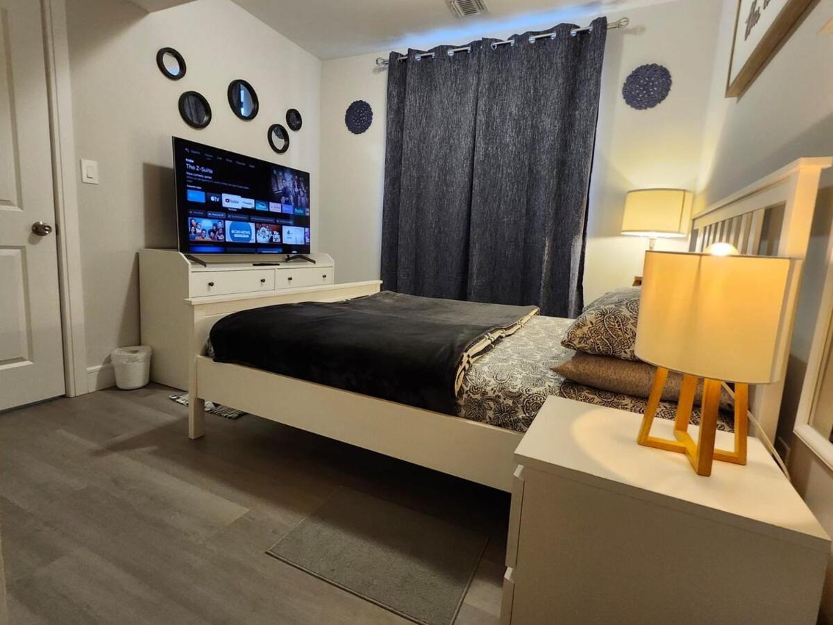 Comfy, Cozy, Stylish And Affordable - Free Parking New York