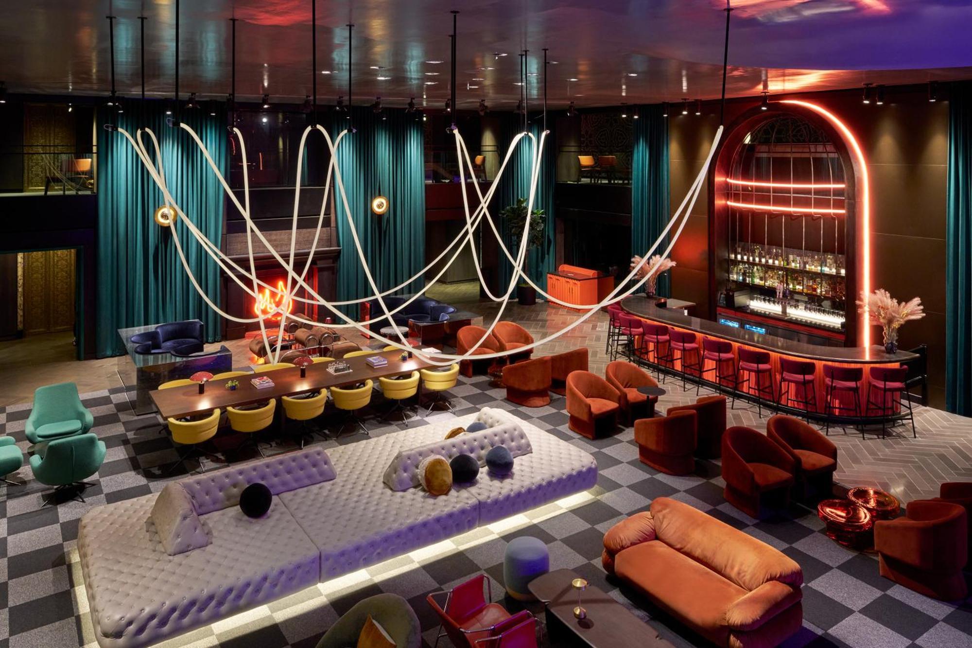 Paramount Times Square - A Generator New York