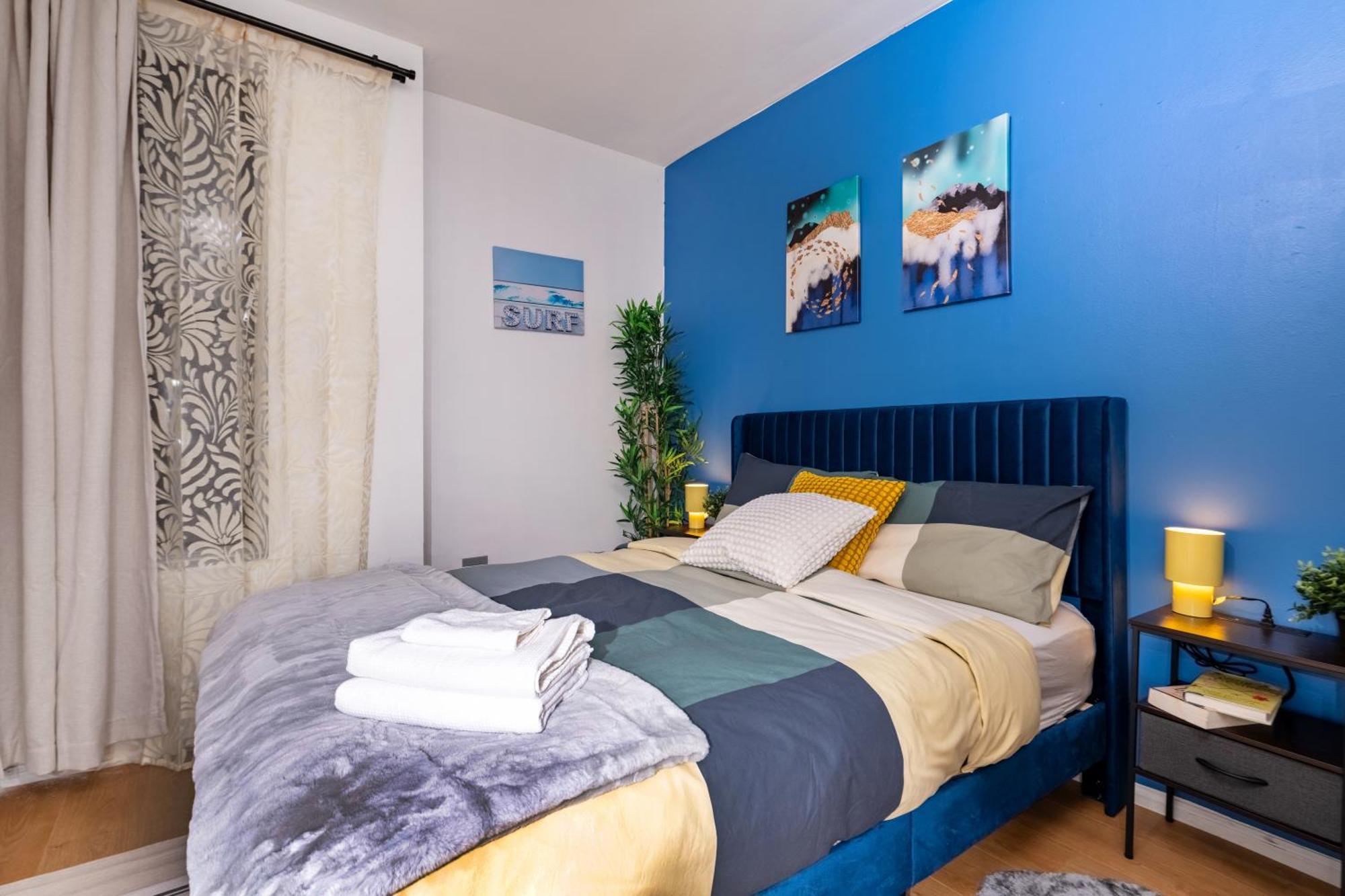 Apartment 2 Bedroom Paradise In Hells Kitchen Manhattan