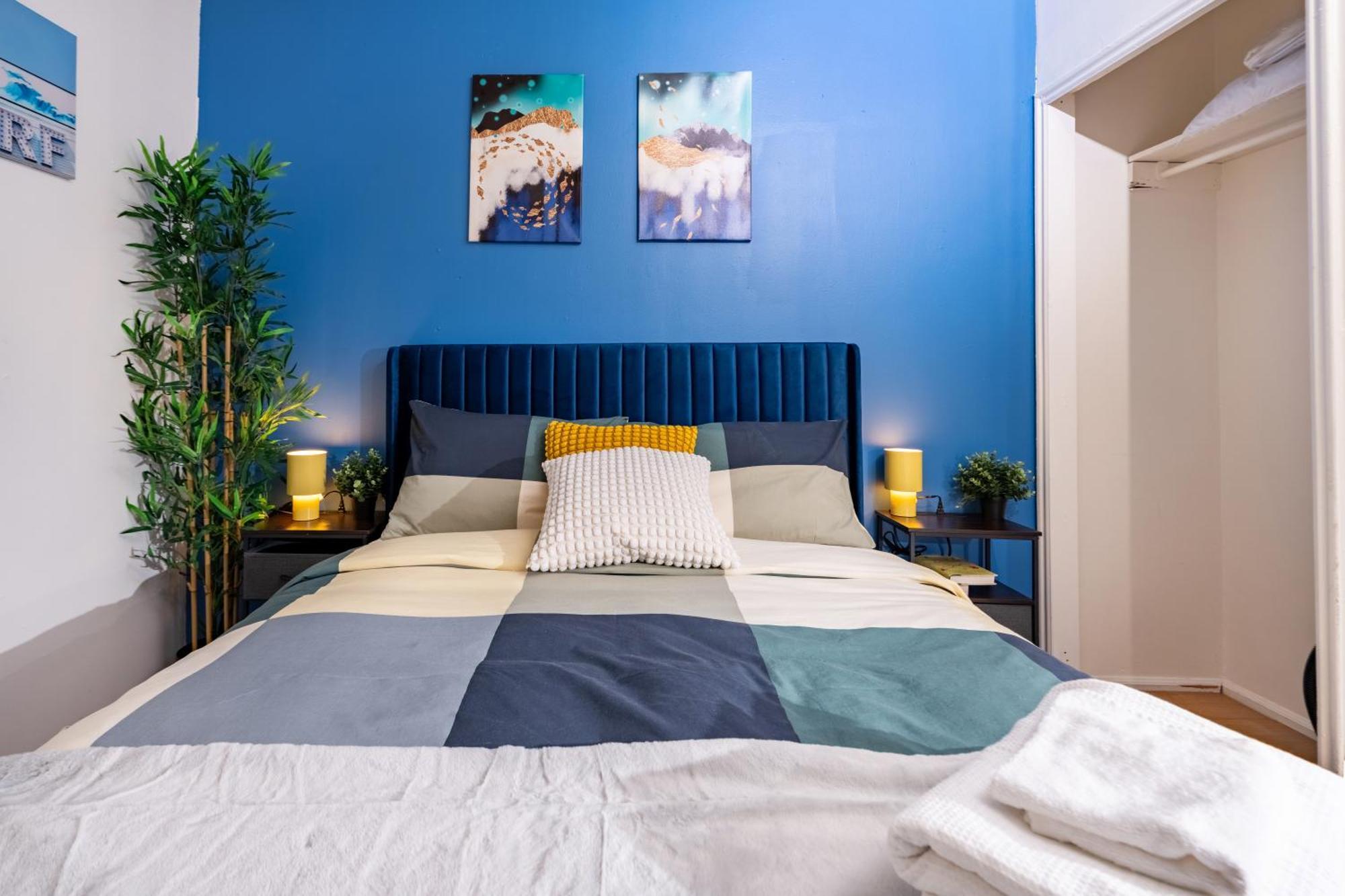 2 Bedroom Paradise In Hells Kitchen Manhattan New York