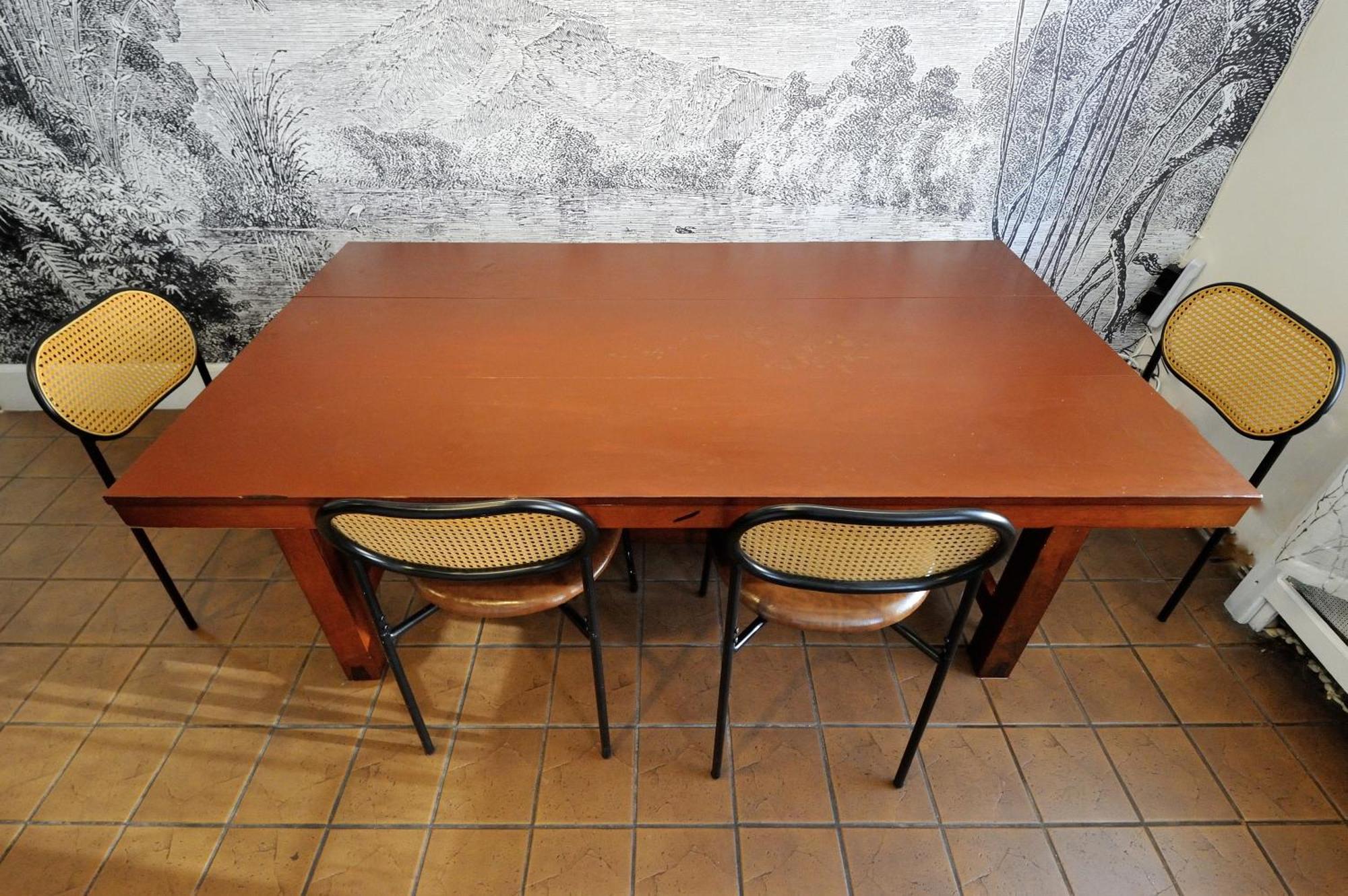 5 Bedroom 2 Bath Full Floor Midtown