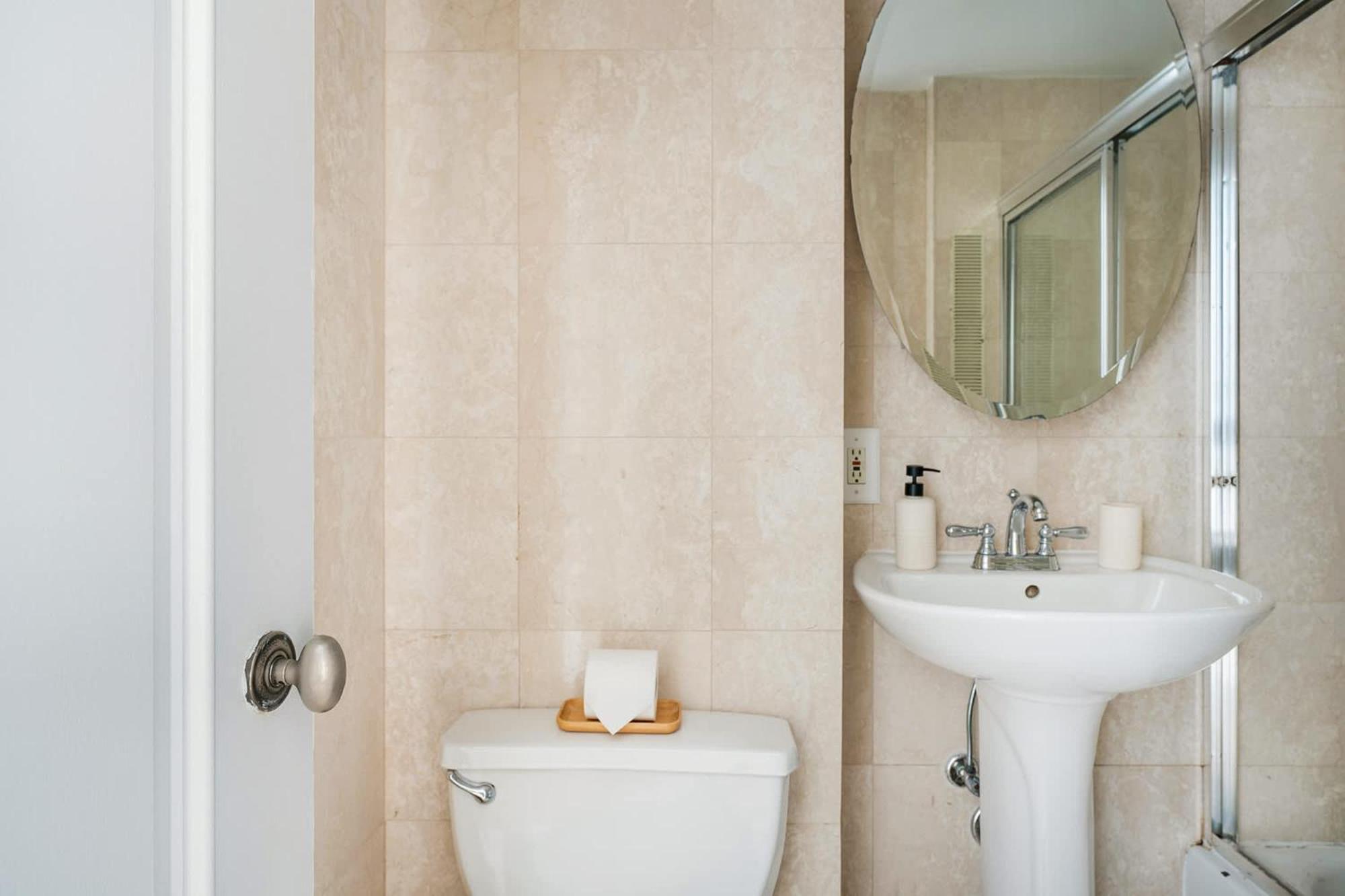 73-608 New 1br 1bth Uws Doorman Gym Apartment