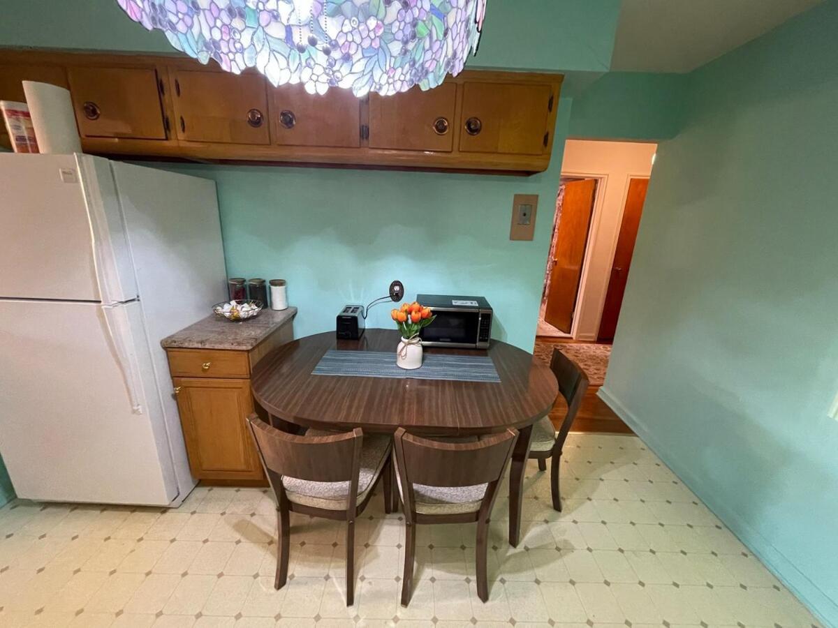 Apartment Luxury Three Bedroom In A Private House New York