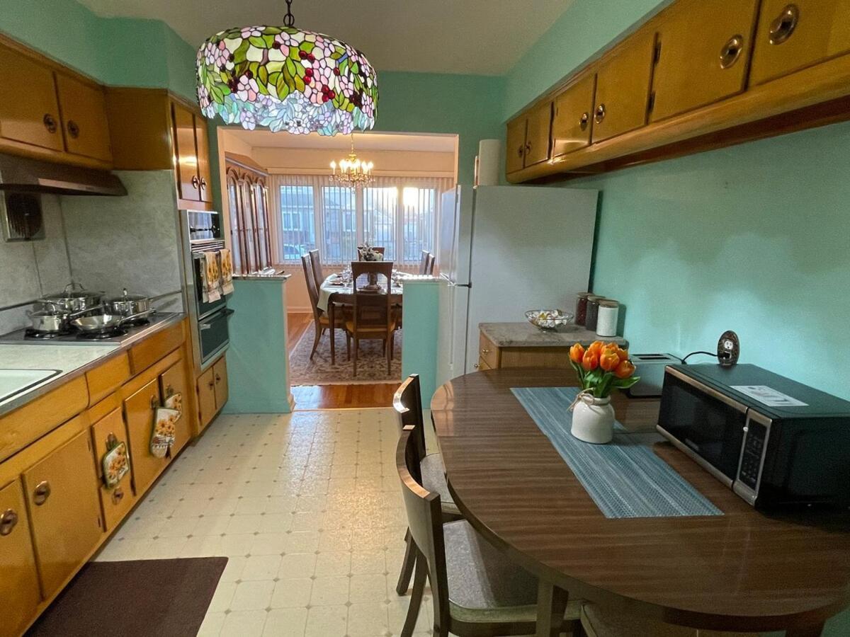 Luxury Three Bedroom In A Private House *