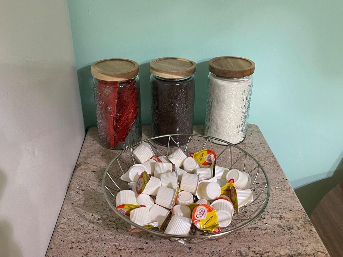 Luxury Three Bedroom In A Private House Apartment *