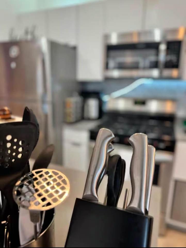 Apartment New Modern 2br W Fireplace & Fitness Lounge, Live Comfortably In East Harlem