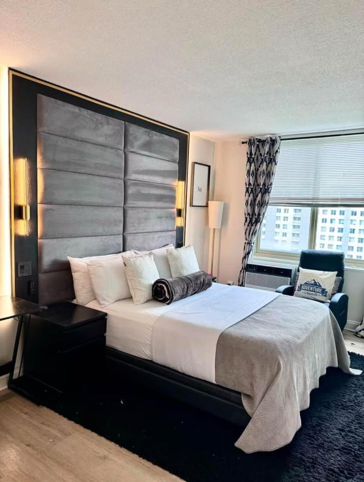 New Modern 2br W Fireplace & Fitness Lounge, Live Comfortably In East Harlem Apartment *