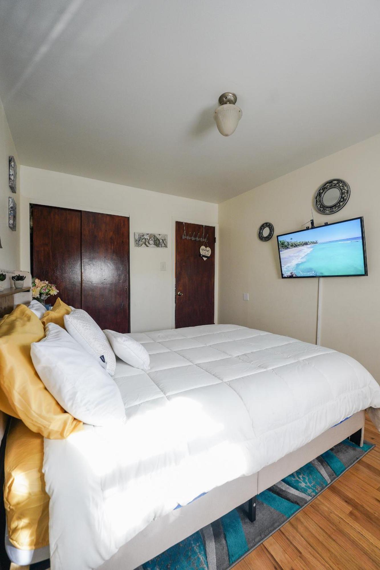 Chekells Cozy Close To Everything Free Wifi Apartment