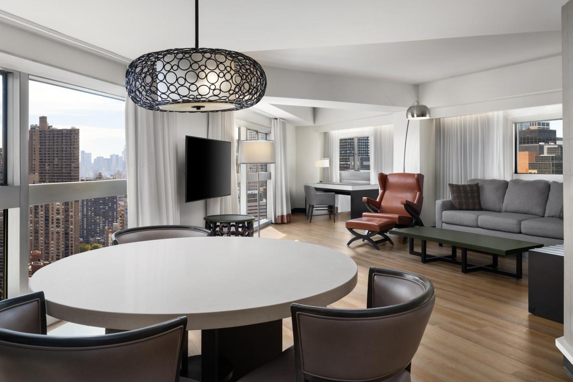 Millennium Hilton One Un Plaza