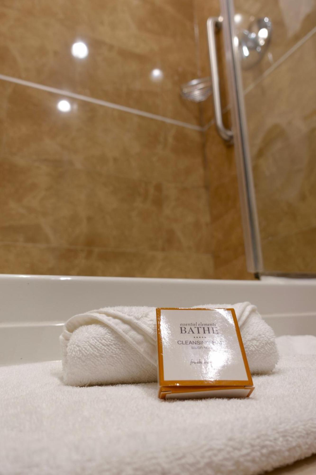 Lic Manhattan View 3*