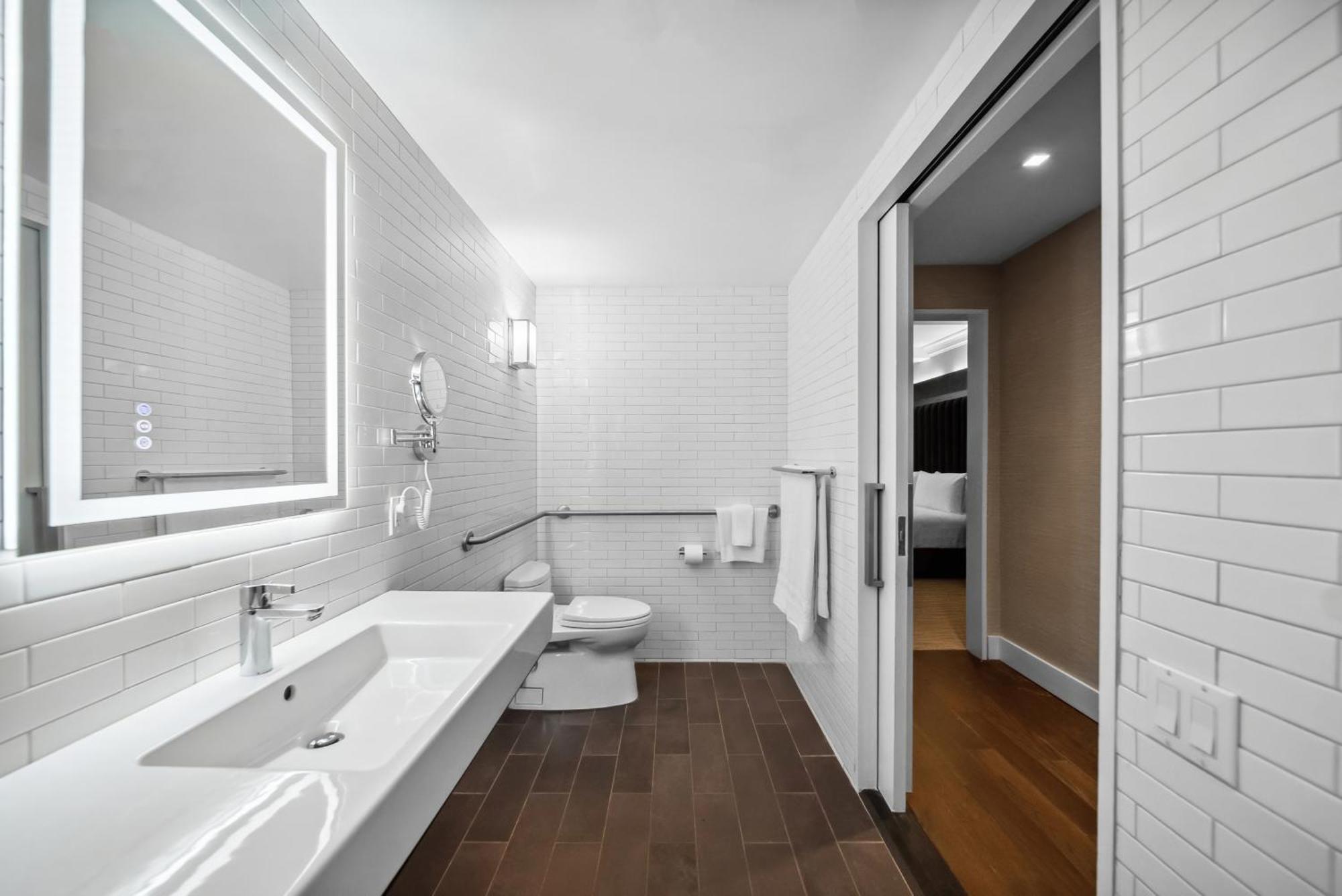 Hotel Lexington Plaza