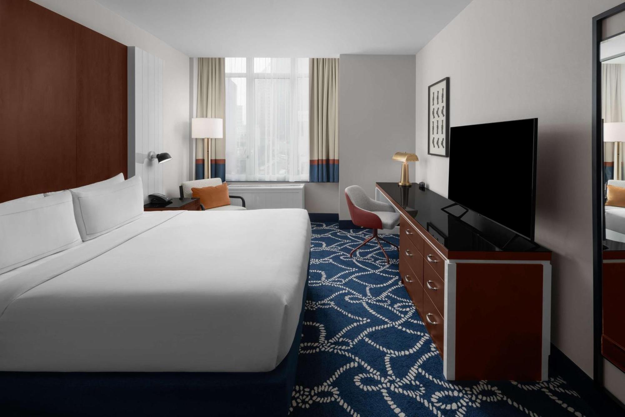Hilton Brooklyn - Newly Renovated 4*