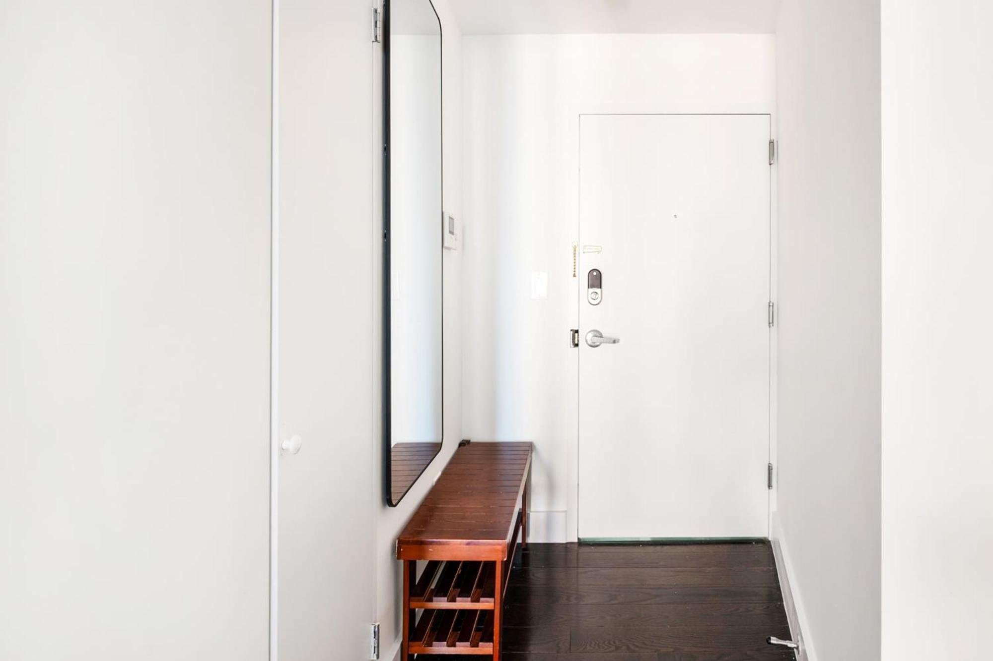 809-4b Balcony W D Prime Location Apartment New York