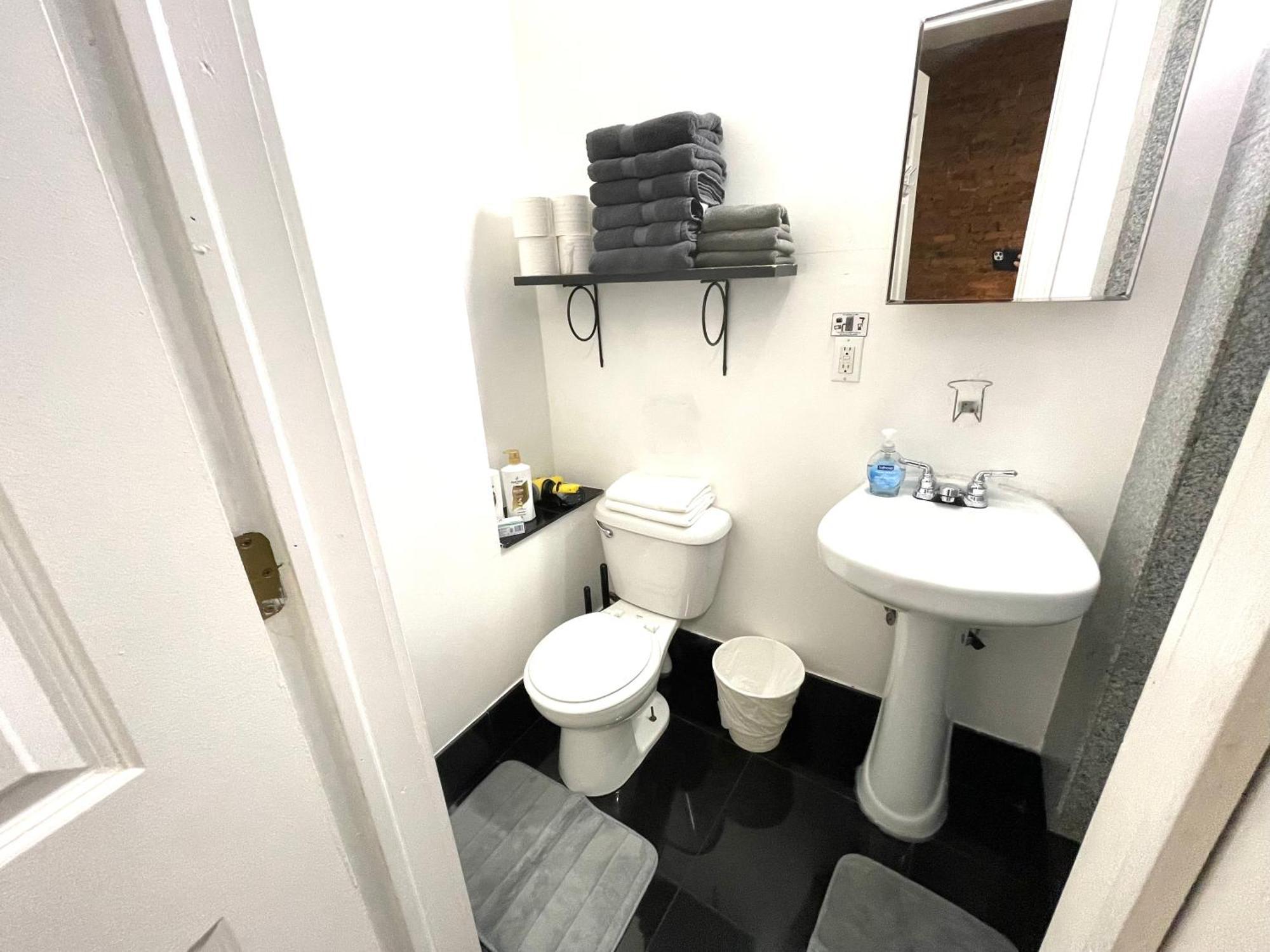 Nest 1 Bedroom With Kitchenette Apartment 3*