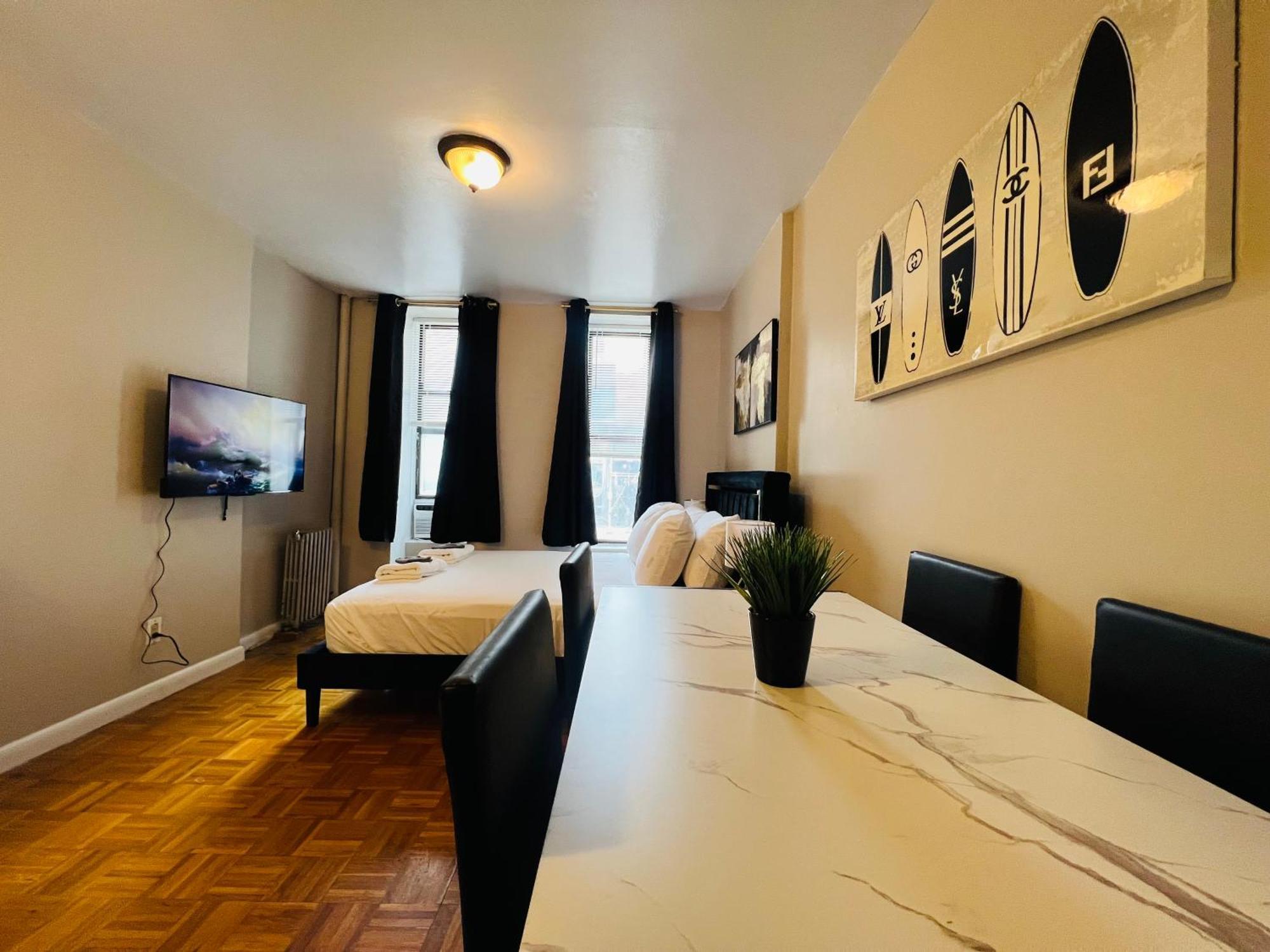 Hudson Apartment New York