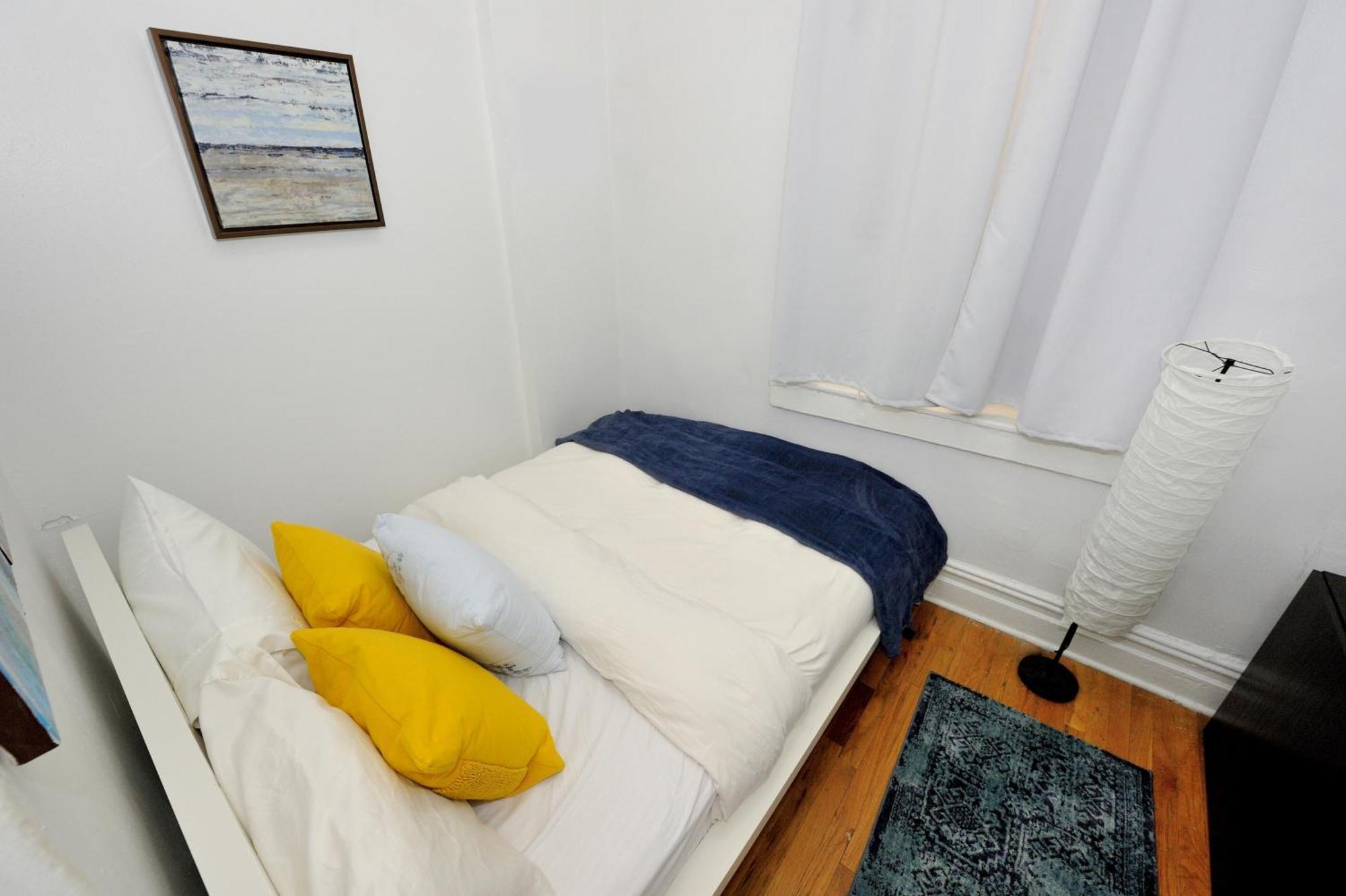 Midtown West Furnished 3br New York