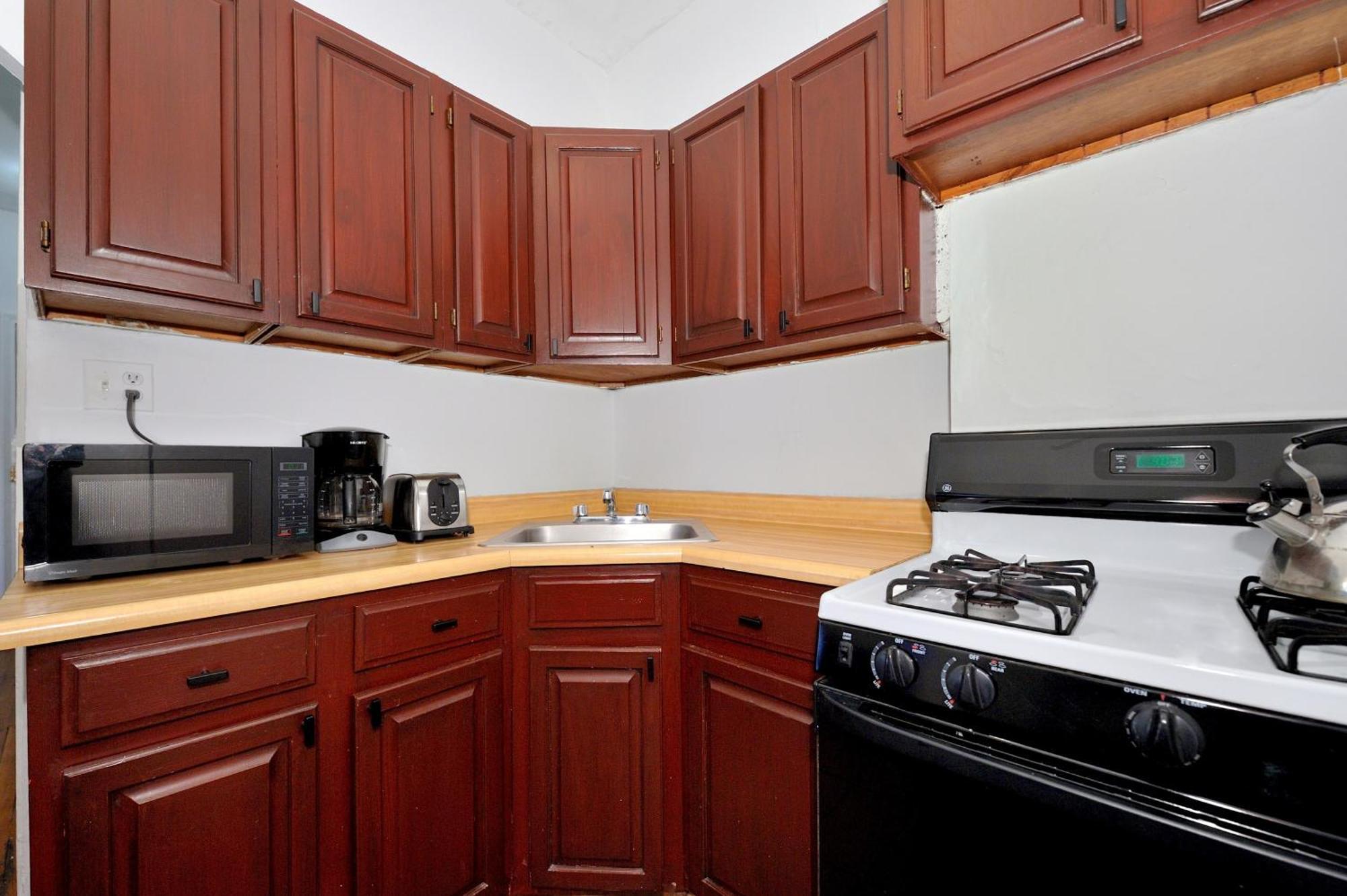 Apartment Midtown West Furnished 3 Bedroom *