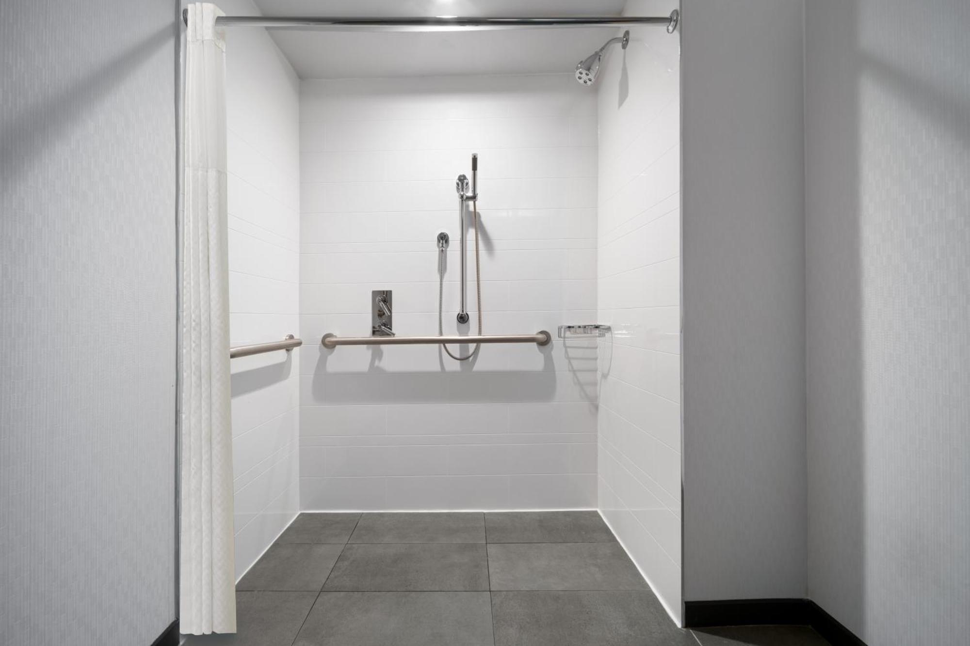 Hampton Inn Long Island City Ny Hotel New York